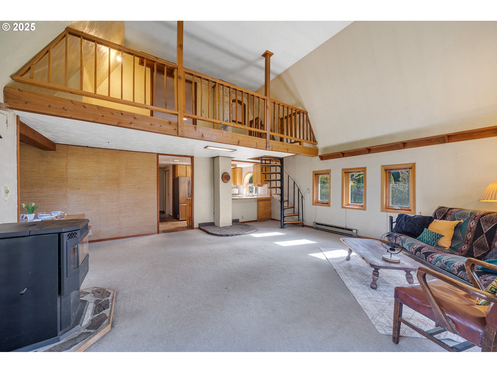11605 Highway 101 Property Photo 5
