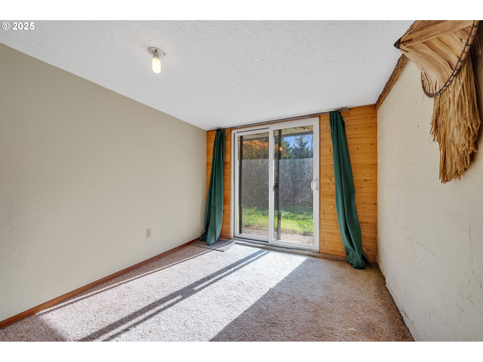 11605 Highway 101 Property Photo 10