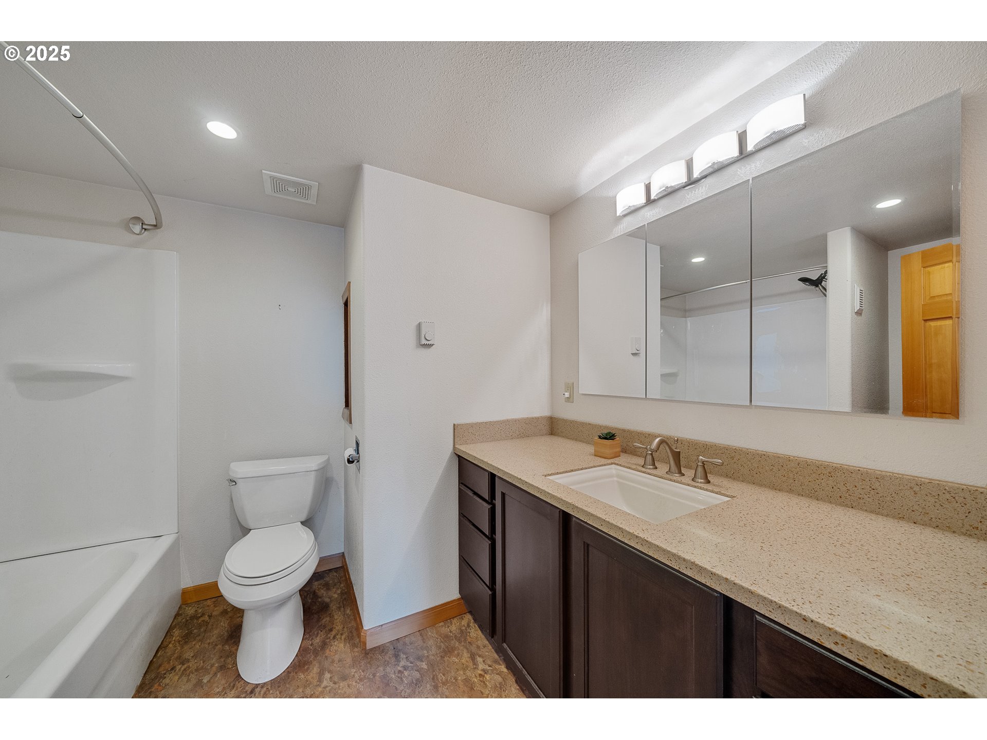 11605 Highway 101 Property Photo 11