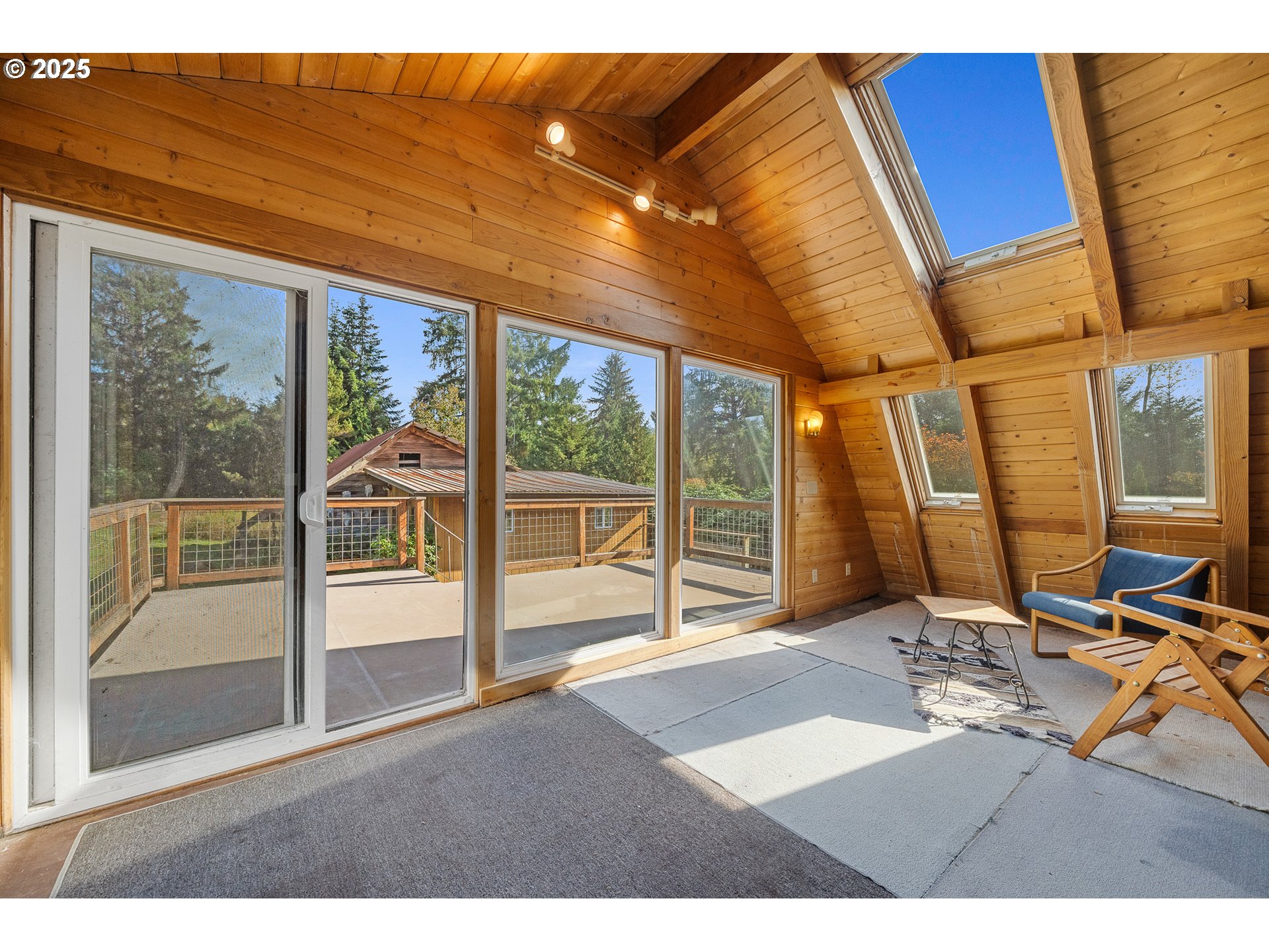 11605 Highway 101 Property Photo 19