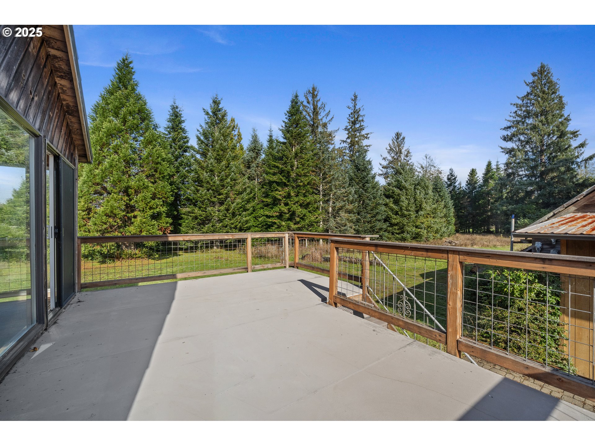 11605 Highway 101 Property Photo 20