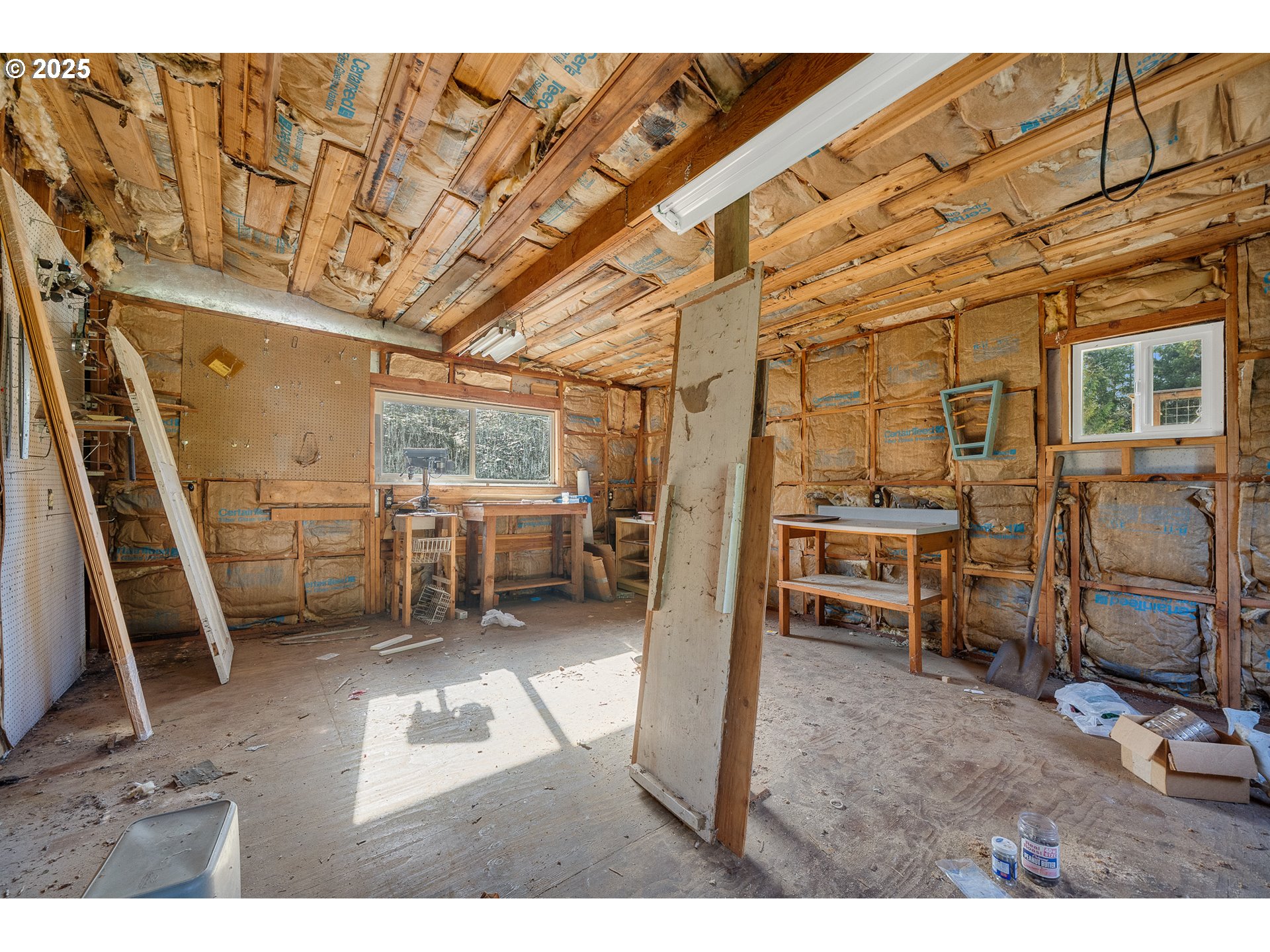 11605 Highway 101 Property Photo 25
