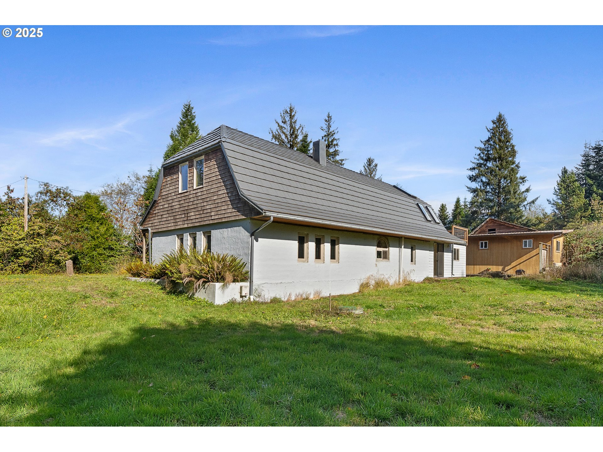 11605 Highway 101 Property Photo 29