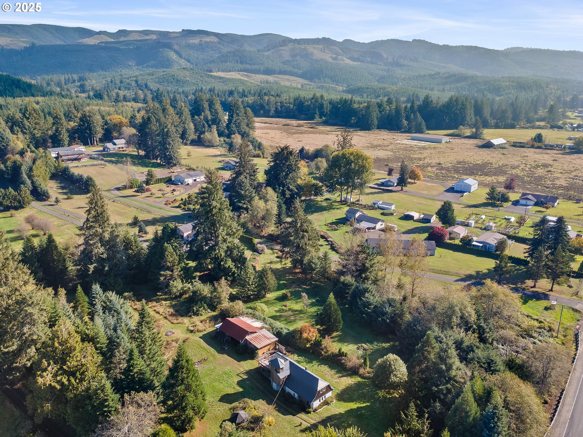 11605 Highway 101 Property Photo 32