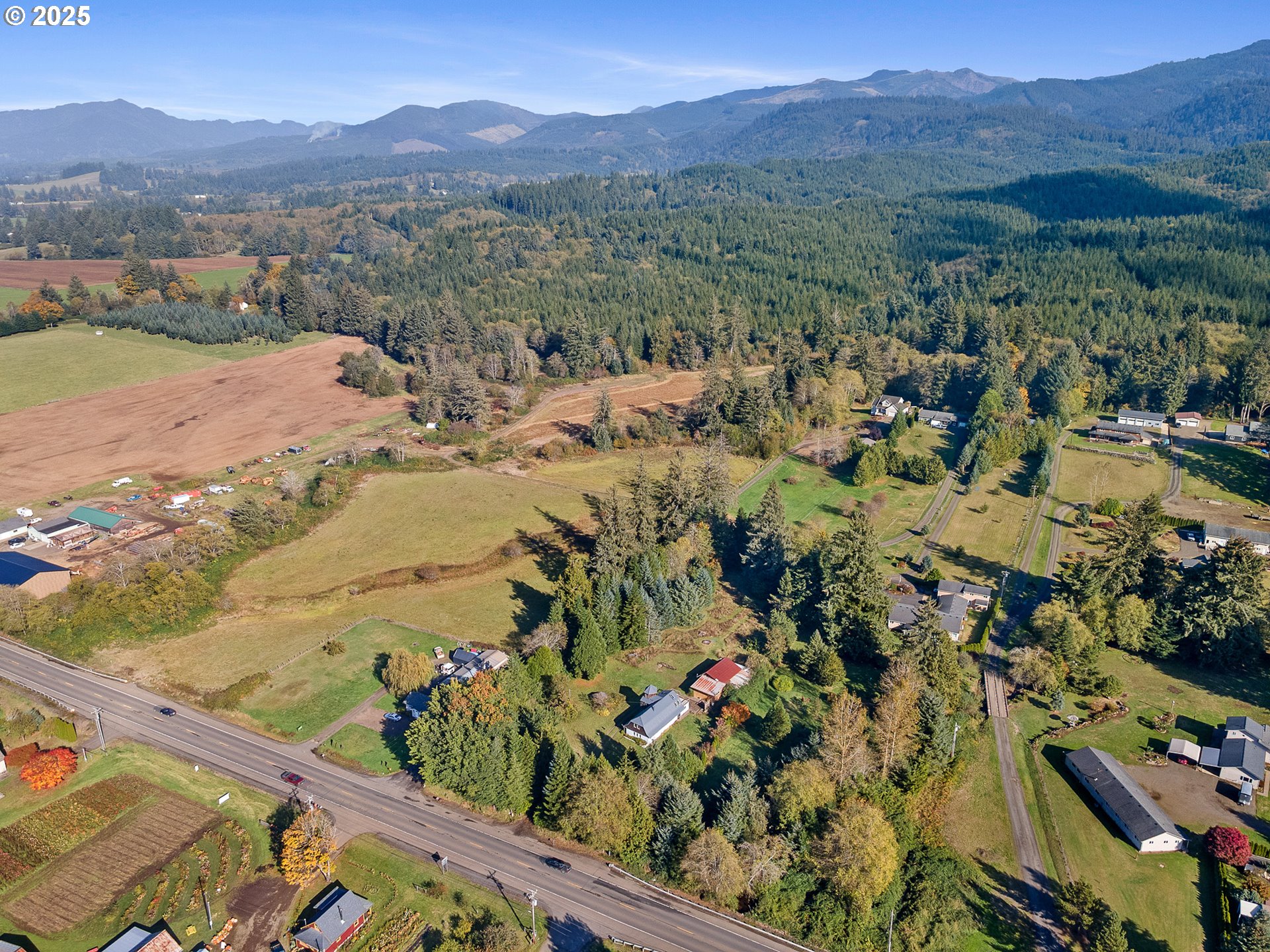 11605 Highway 101 Property Photo 33