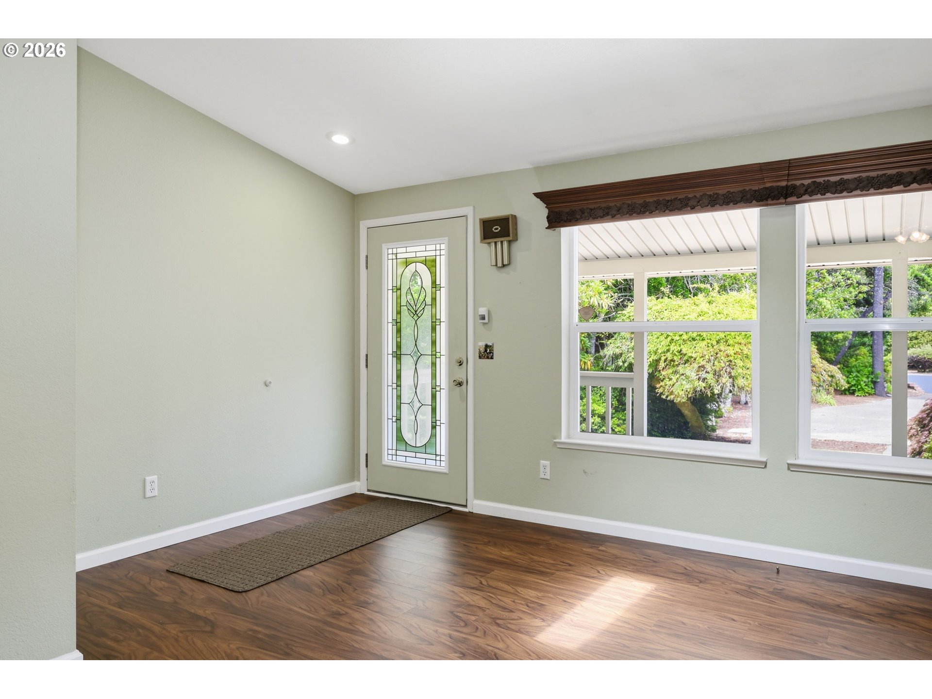 489 Sherwood Loop Property Photo 4