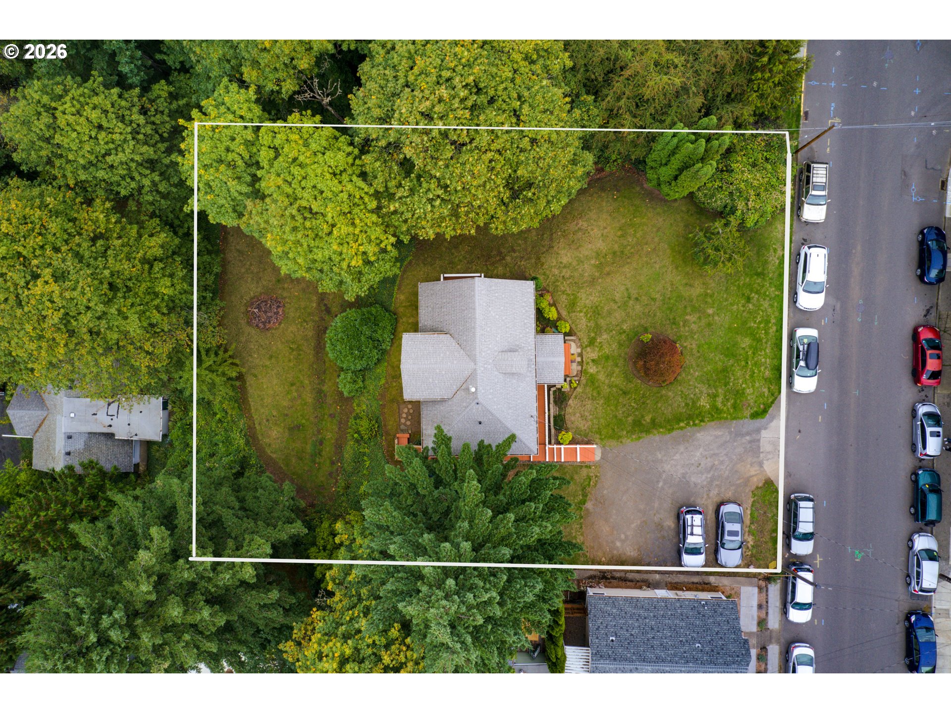 909 SW GAINES ST Property Photo 1