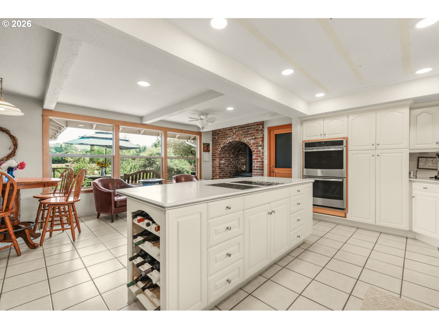 2212 Se Powells Rd Property Photo 15