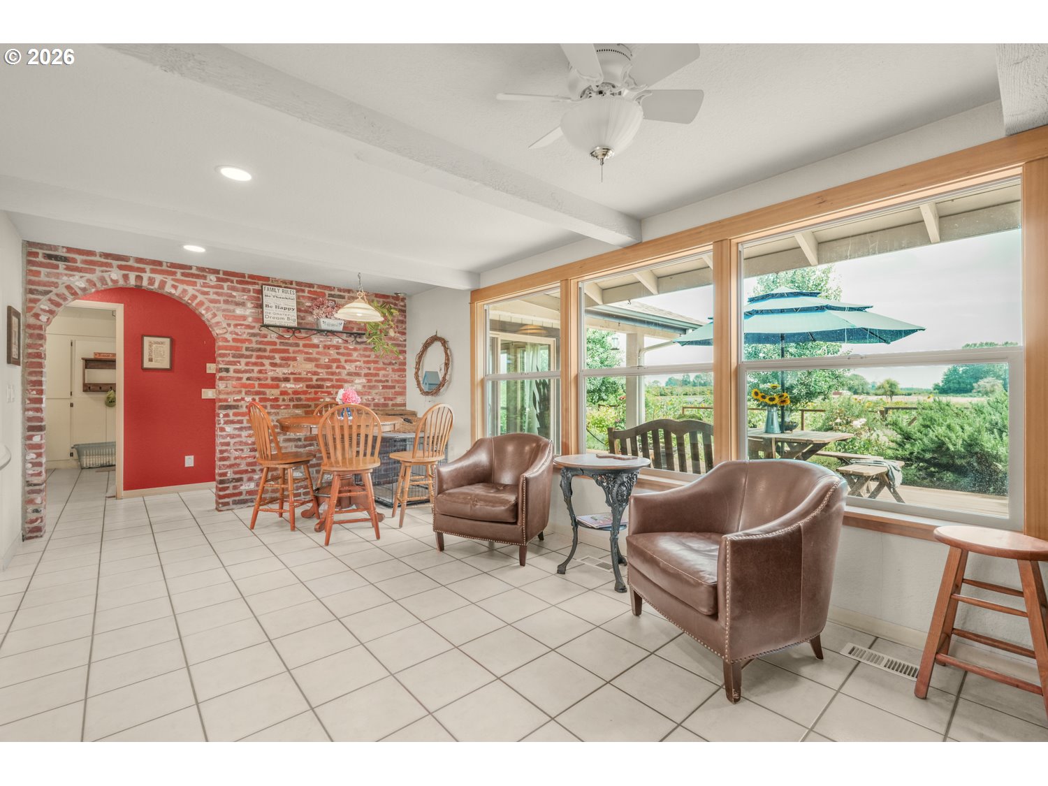 2212 Se Powells Rd Property Photo 17