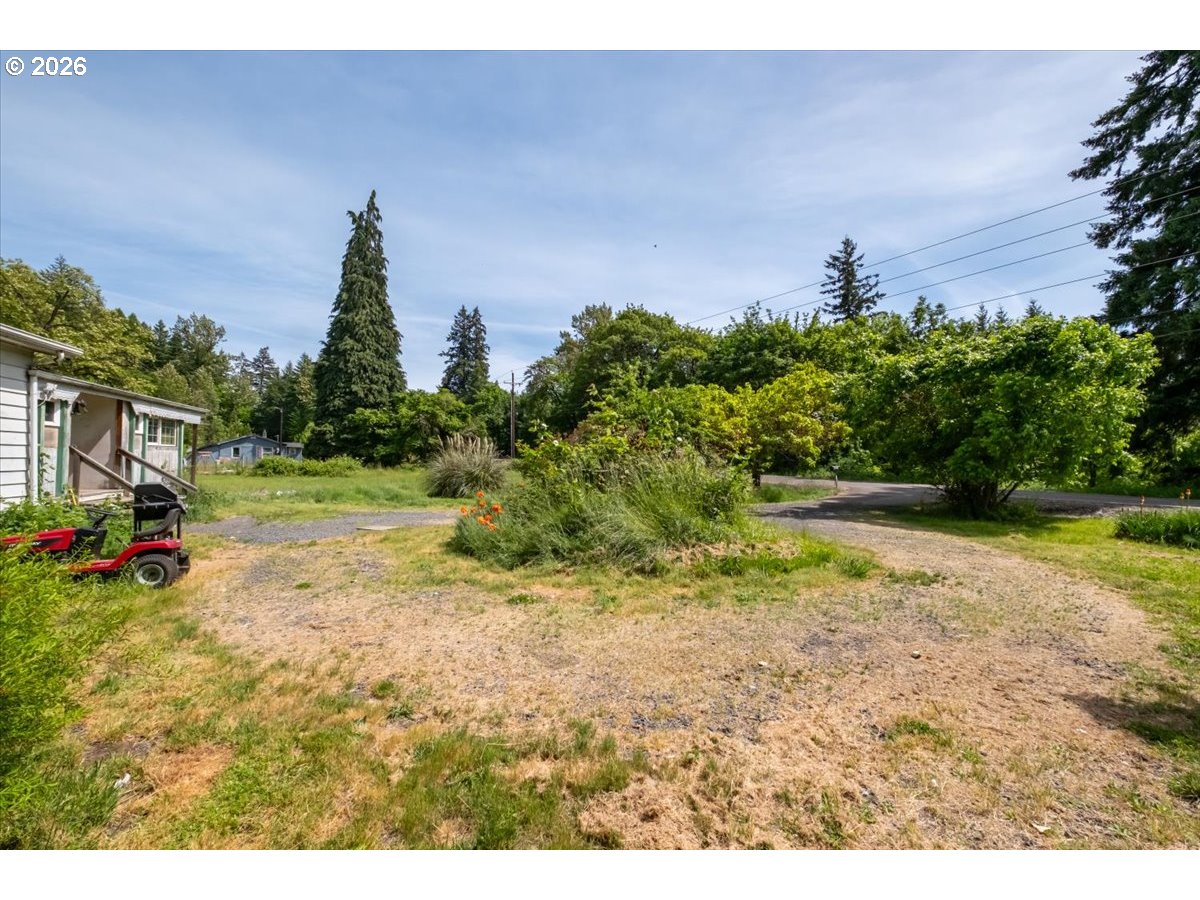 42521 N River Dr Property Photo 6