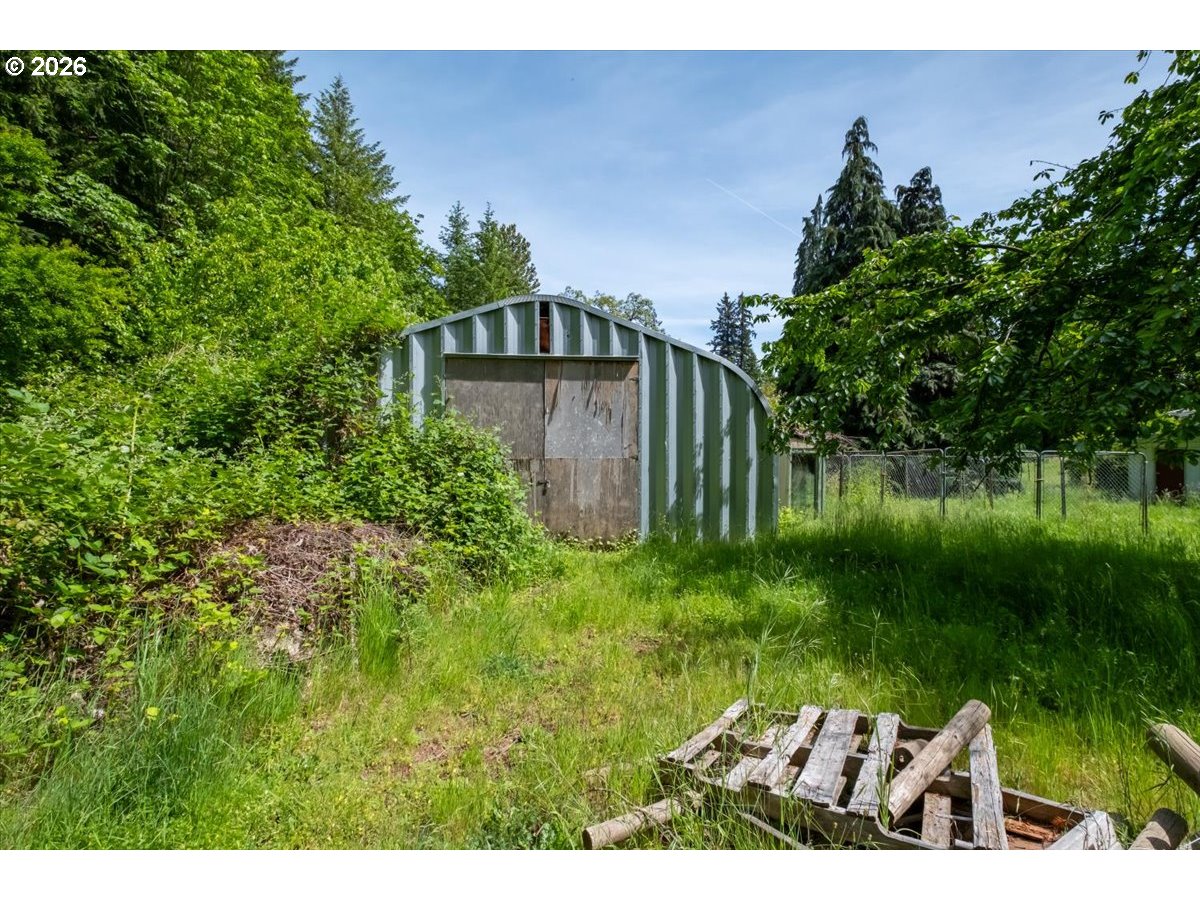 42521 N River Dr Property Photo 10