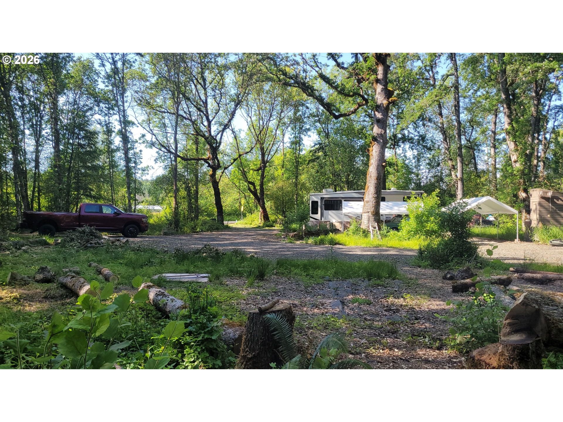209 Frost Rd Property Photo 5