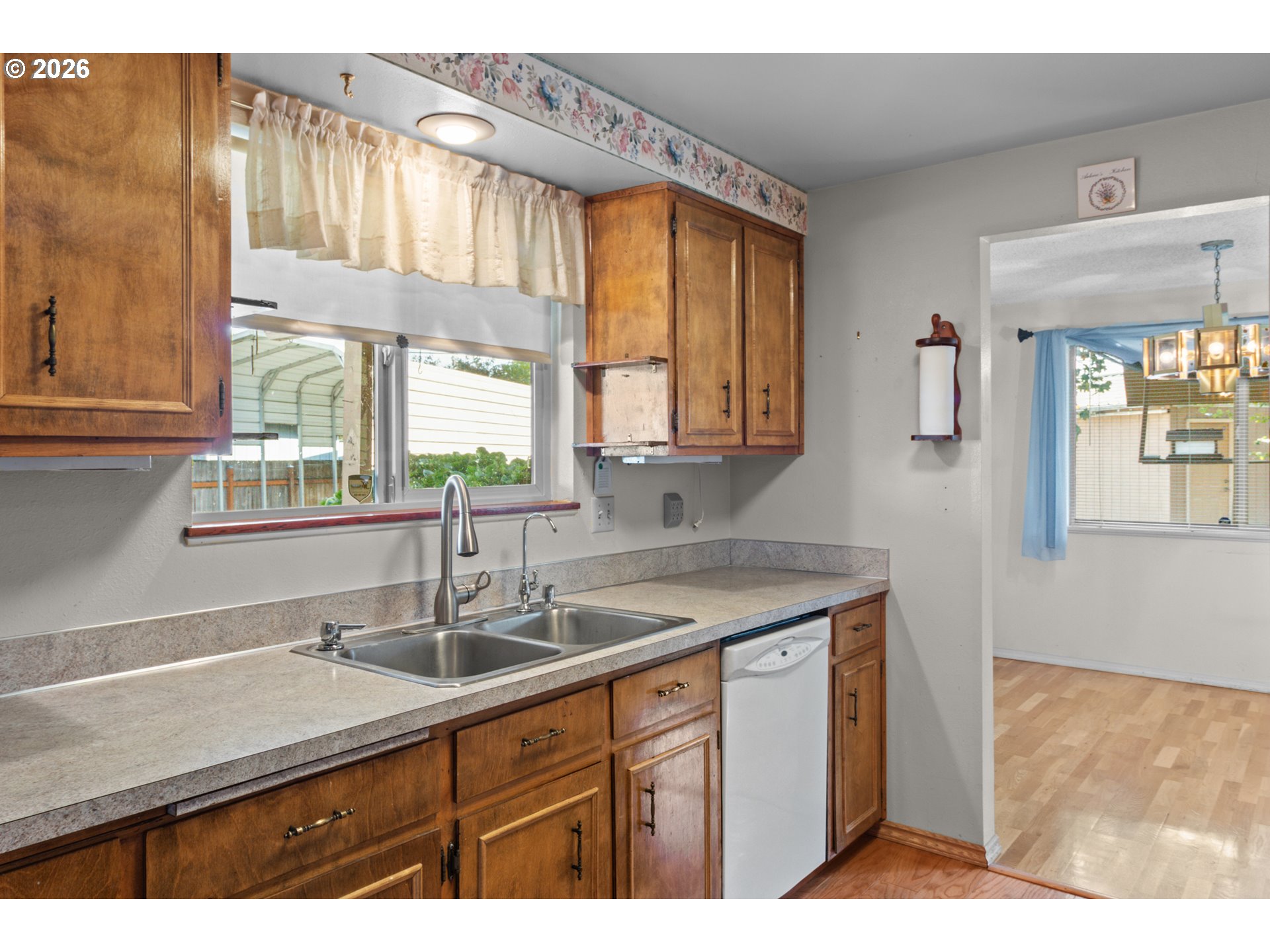 475 Pinedale Ave Property Photo 10