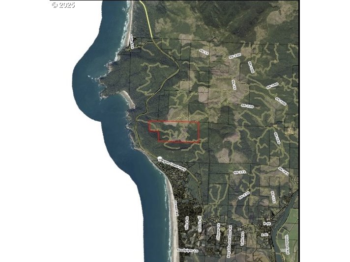 Hwy 101 Property Photo 11