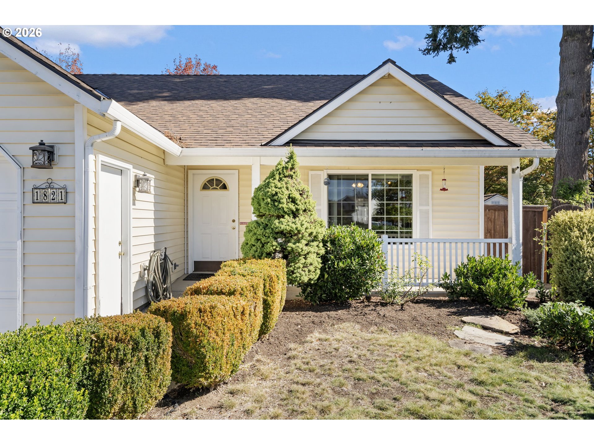 1821 Se 191st Pl Property Photo 2
