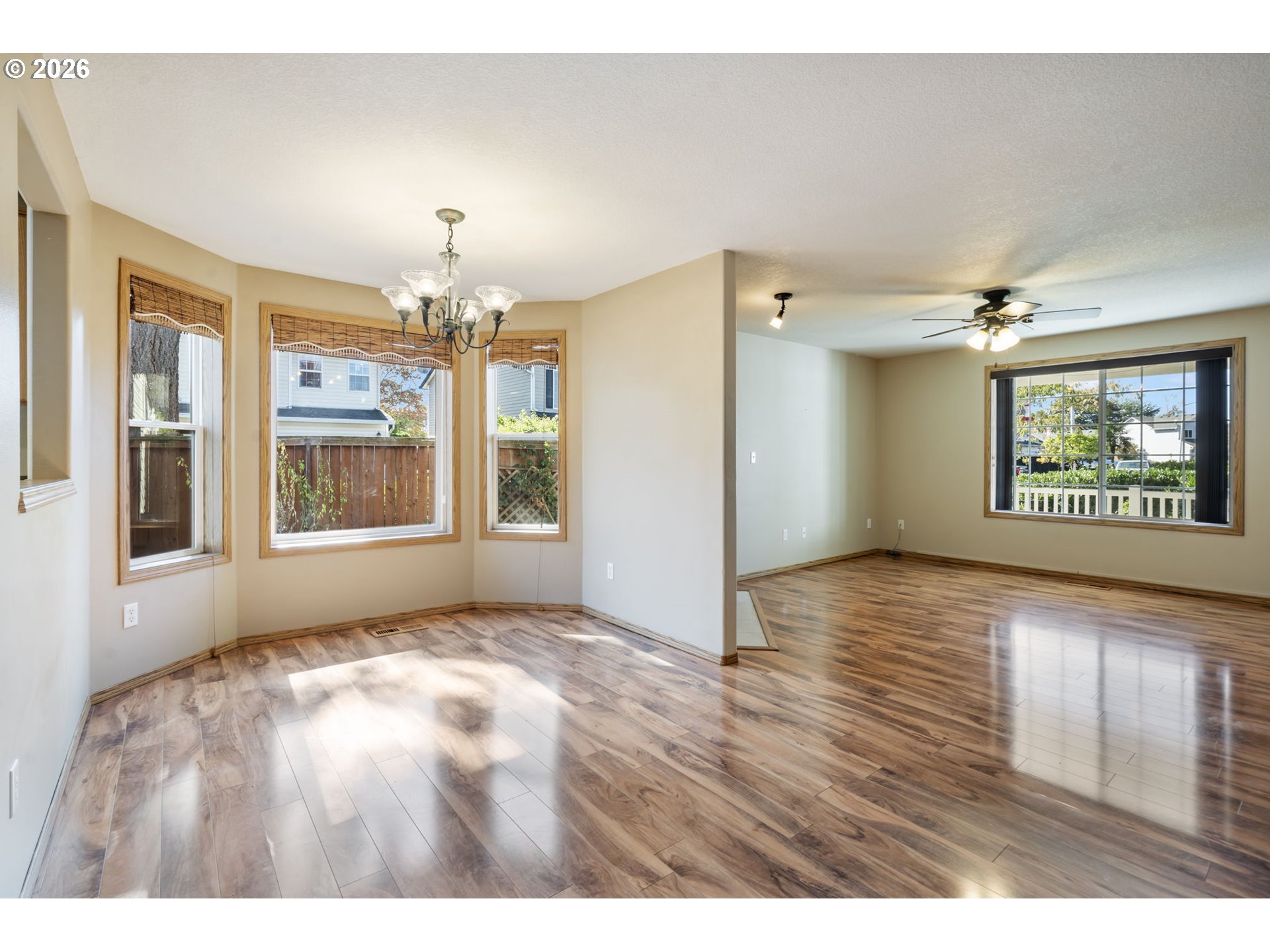 1821 Se 191st Pl Property Photo 6