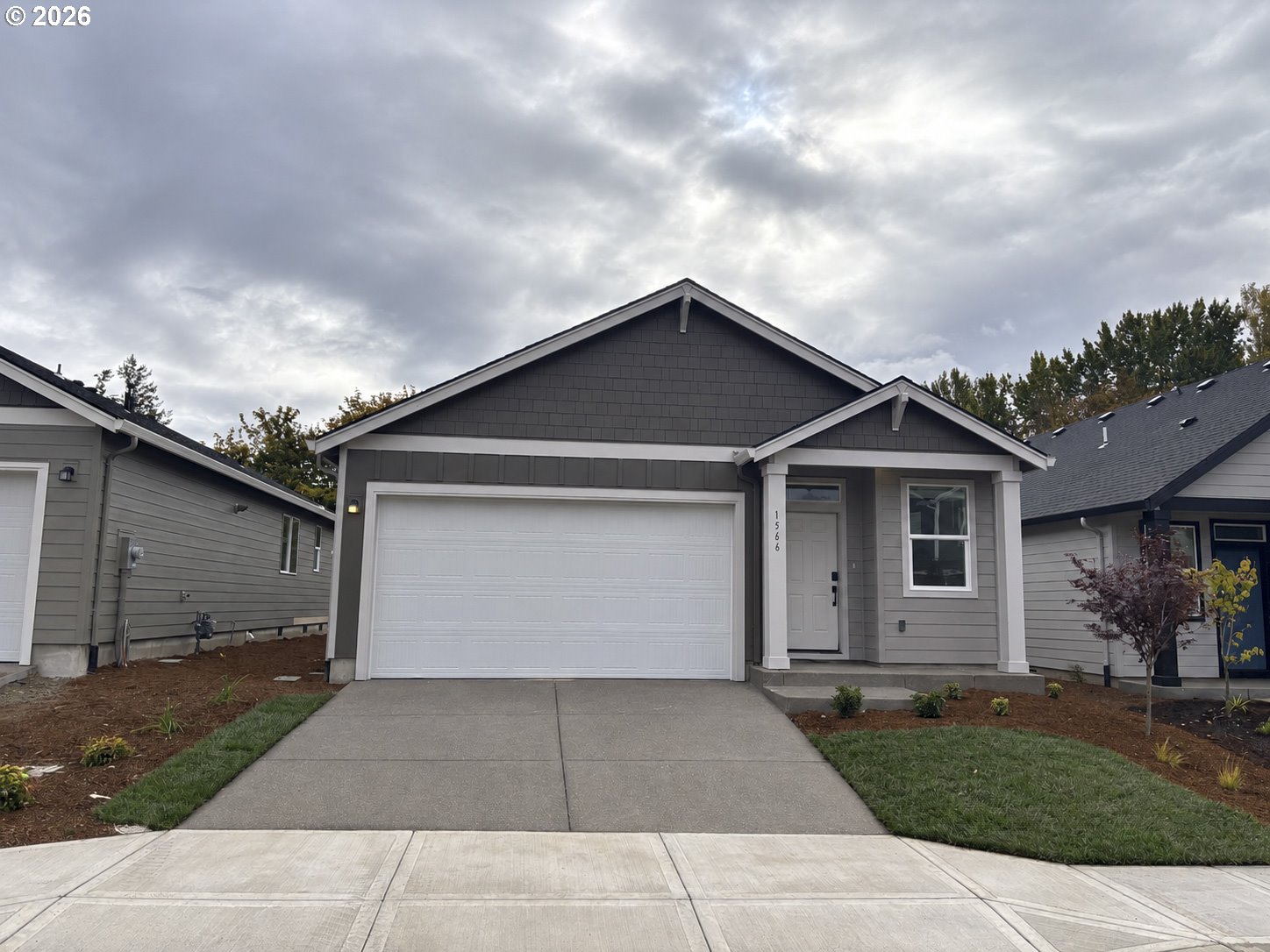 1566 N Young St Property Photo 1