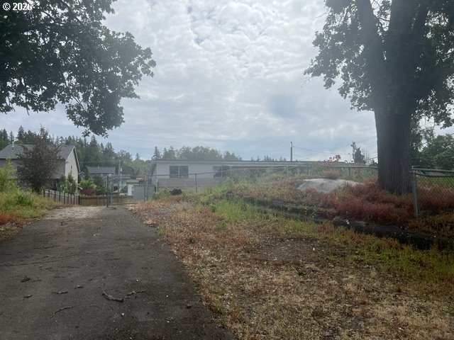 15950 Short Ave Property Photo 15