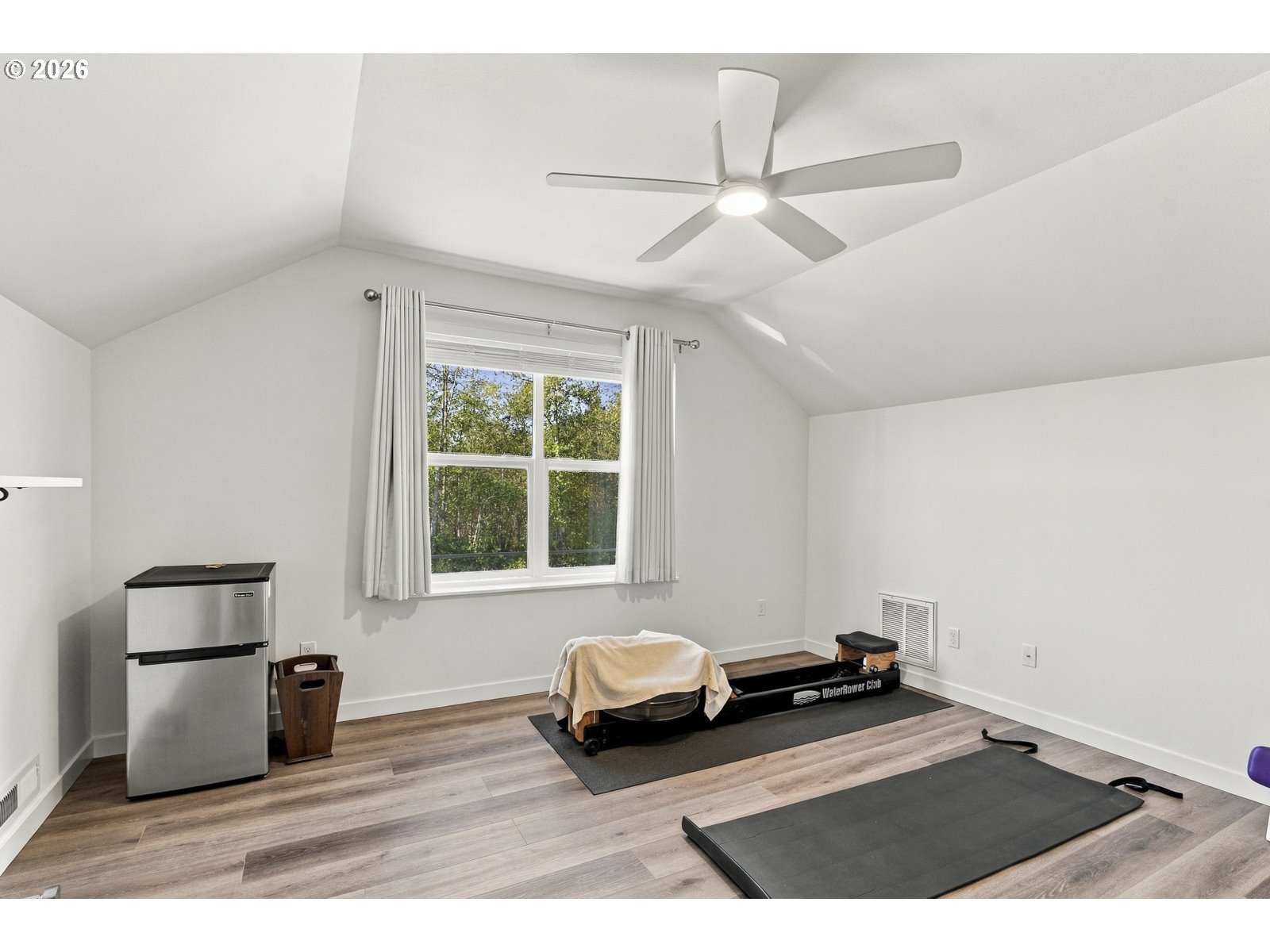 28 Roup Rd Property Photo 20