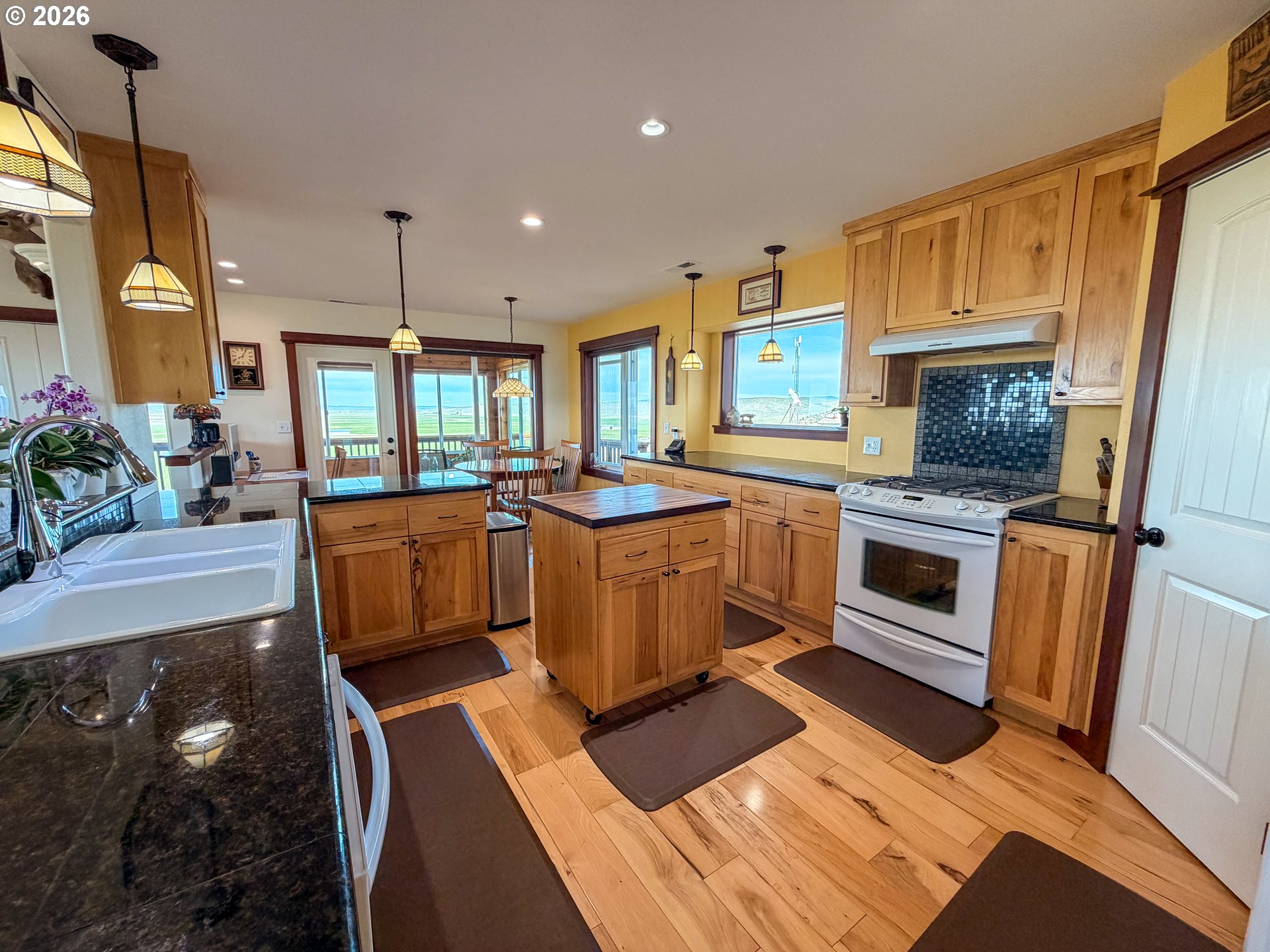 40641 Highway 20 Property Photo 8