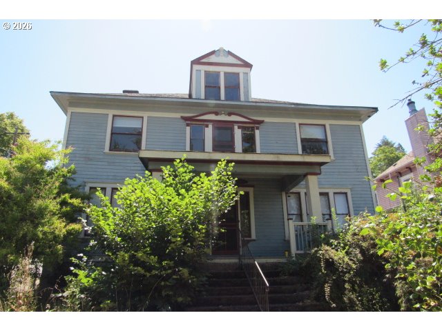 803 SE KANE ST Property Photo 1