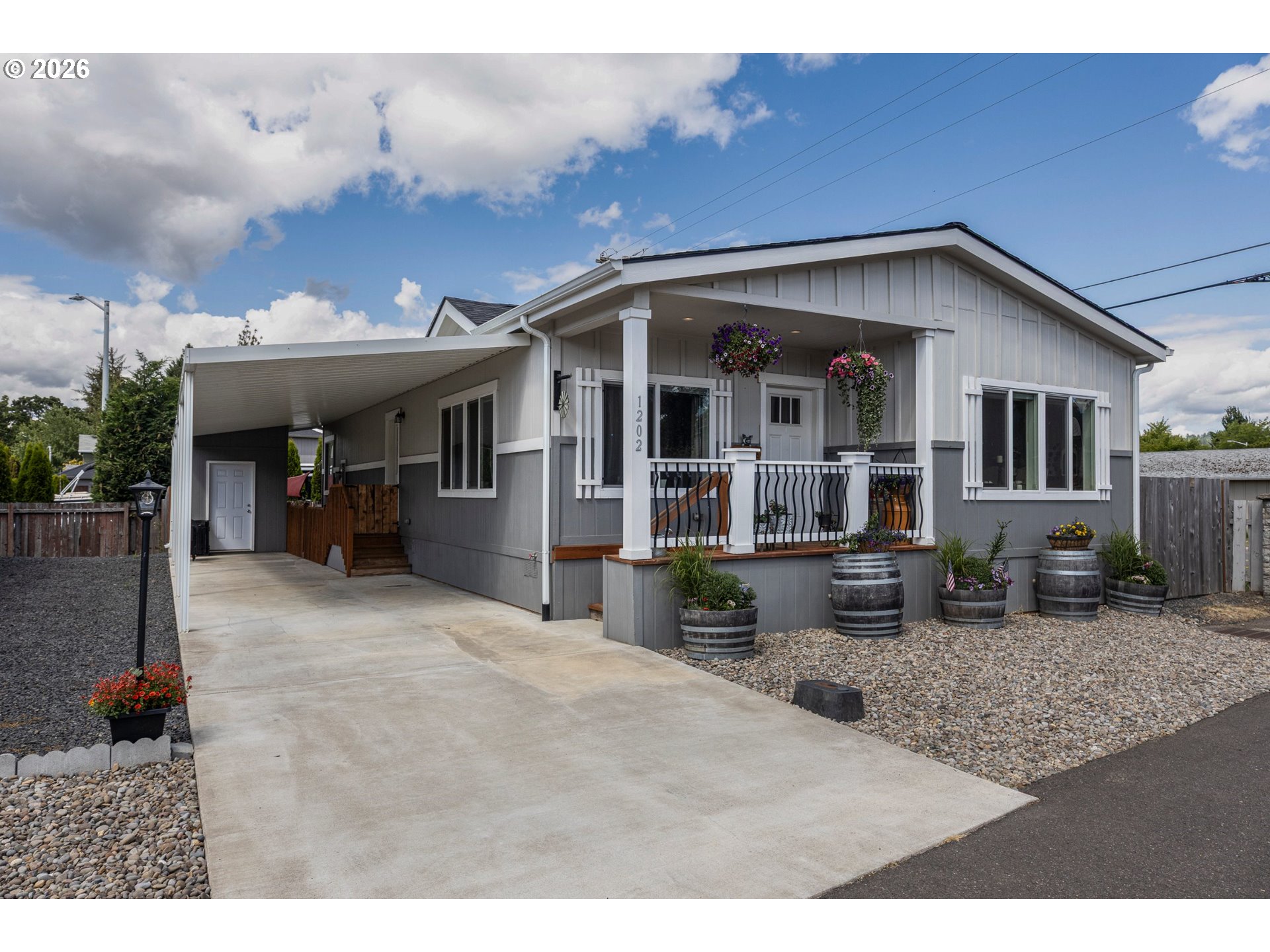 1202 BRIDGE LOOP Property Photo 1