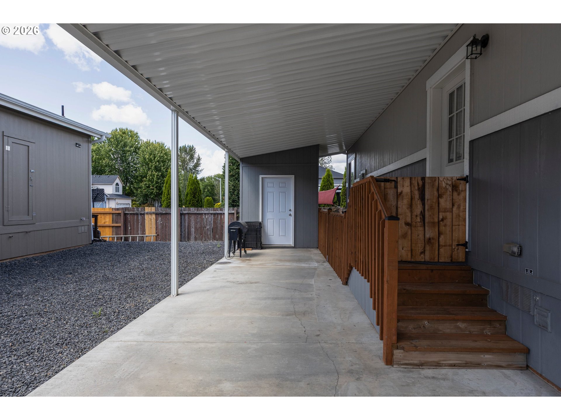 1202 Bridge Loop Property Photo 12