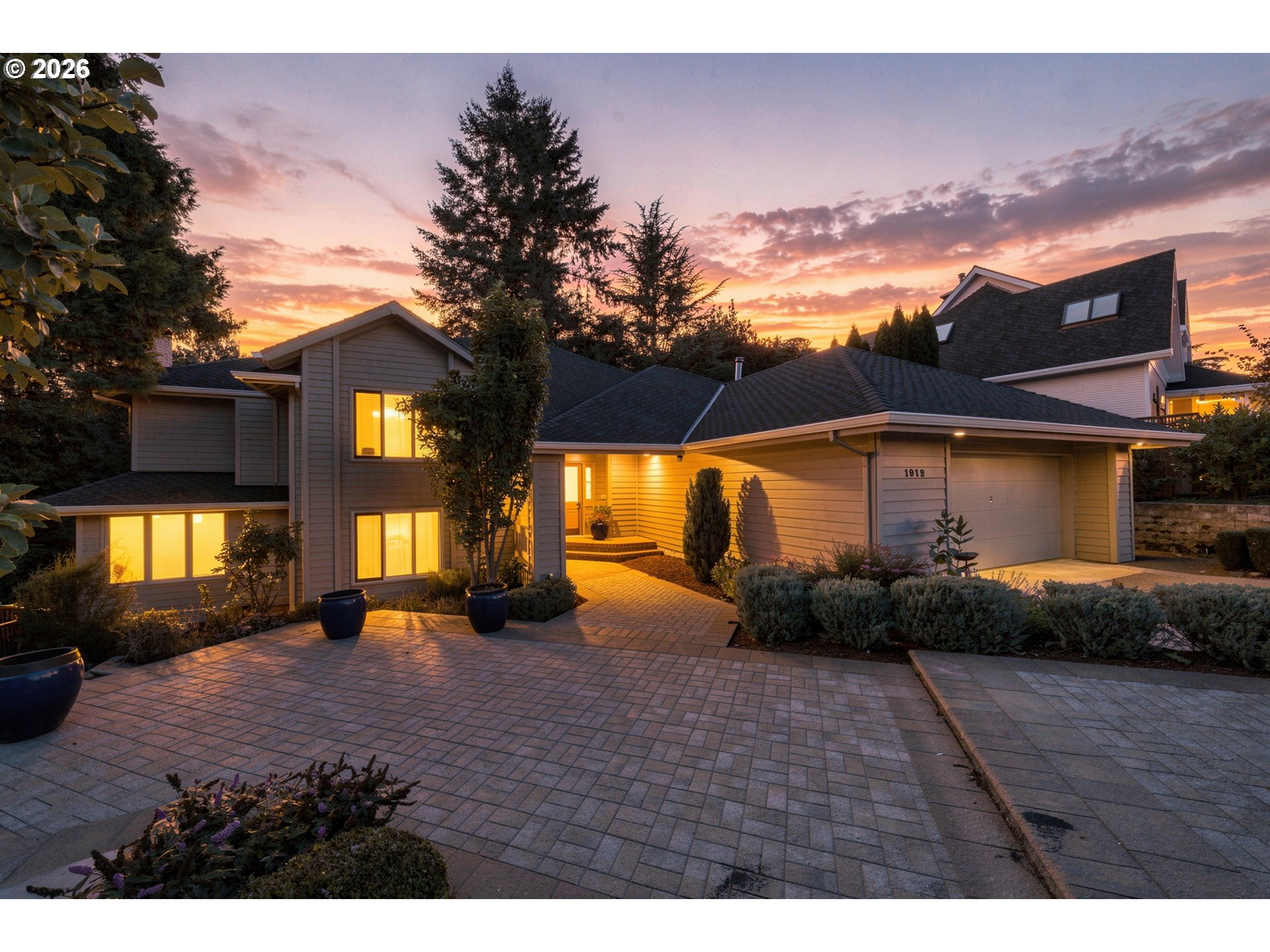 1912 Sunburst Ter Property Photo 1