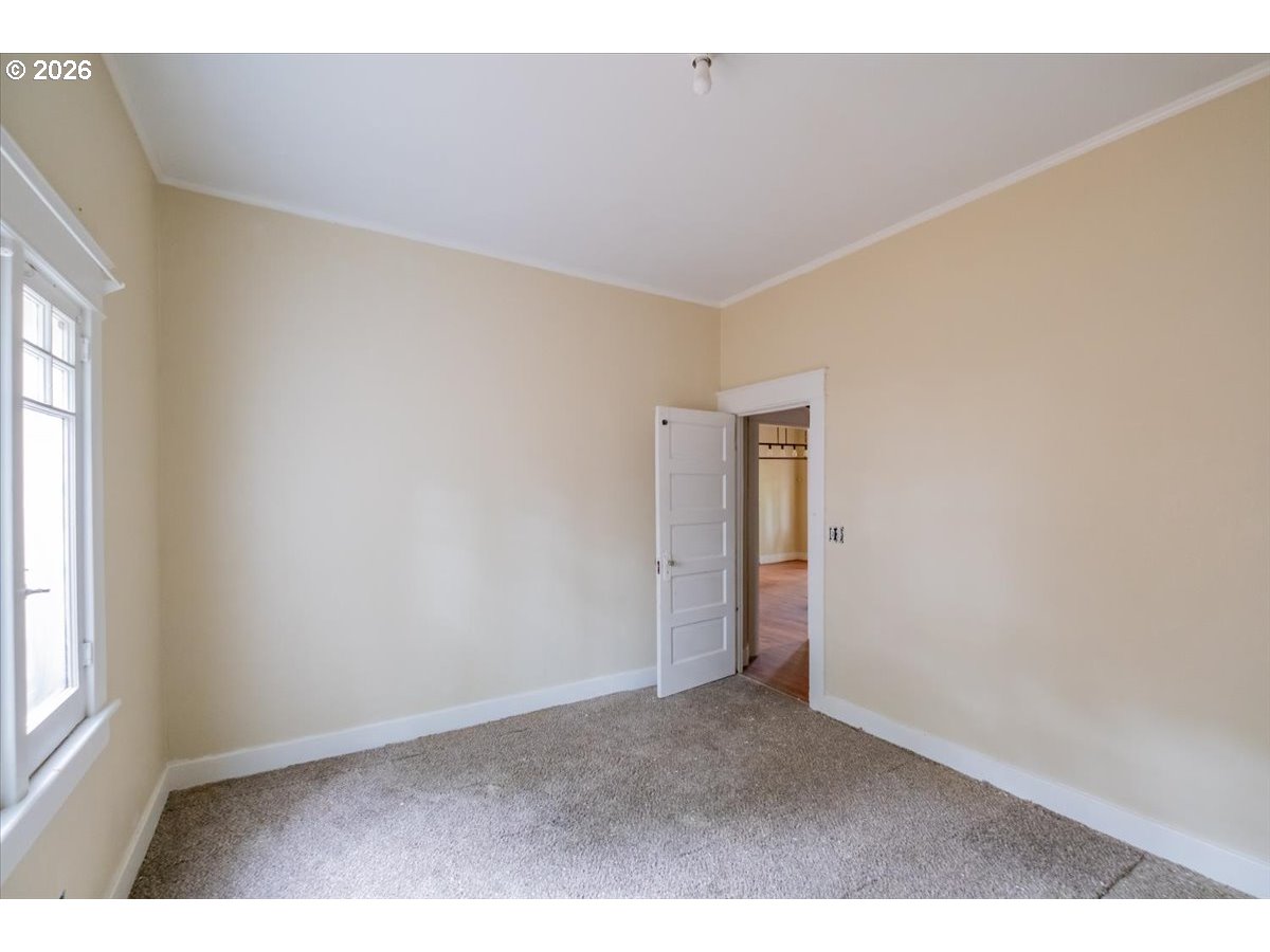 1893 River Rd Property Photo 21