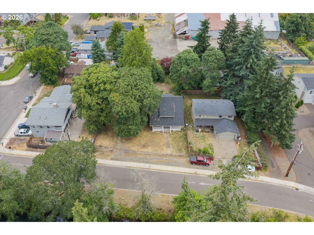 1893 River Rd Property Photo 32