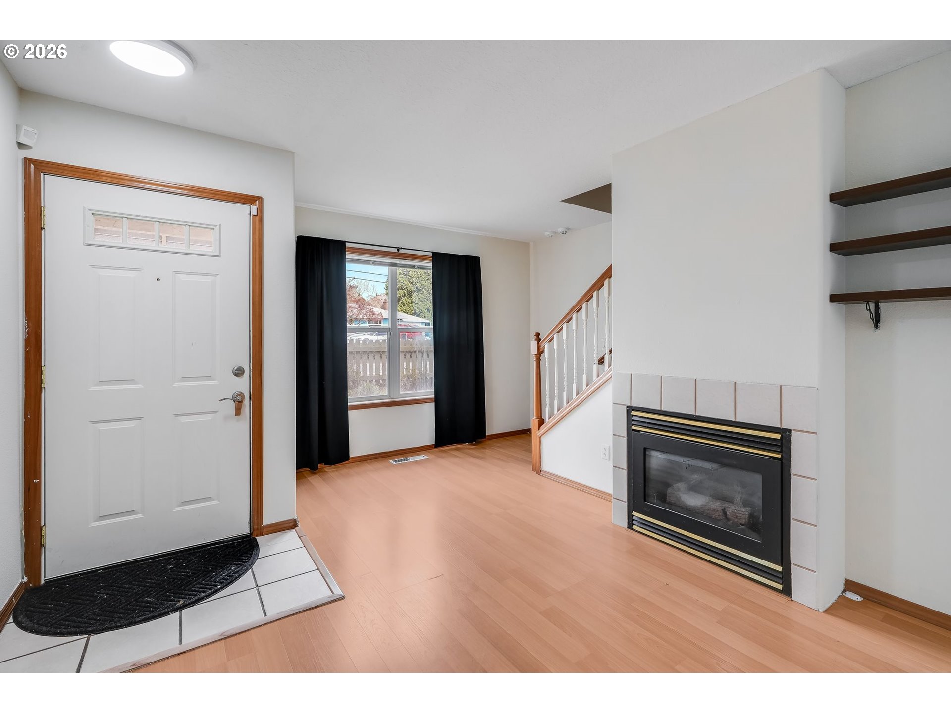 14134 E Burnside St 2 Property Photo 5