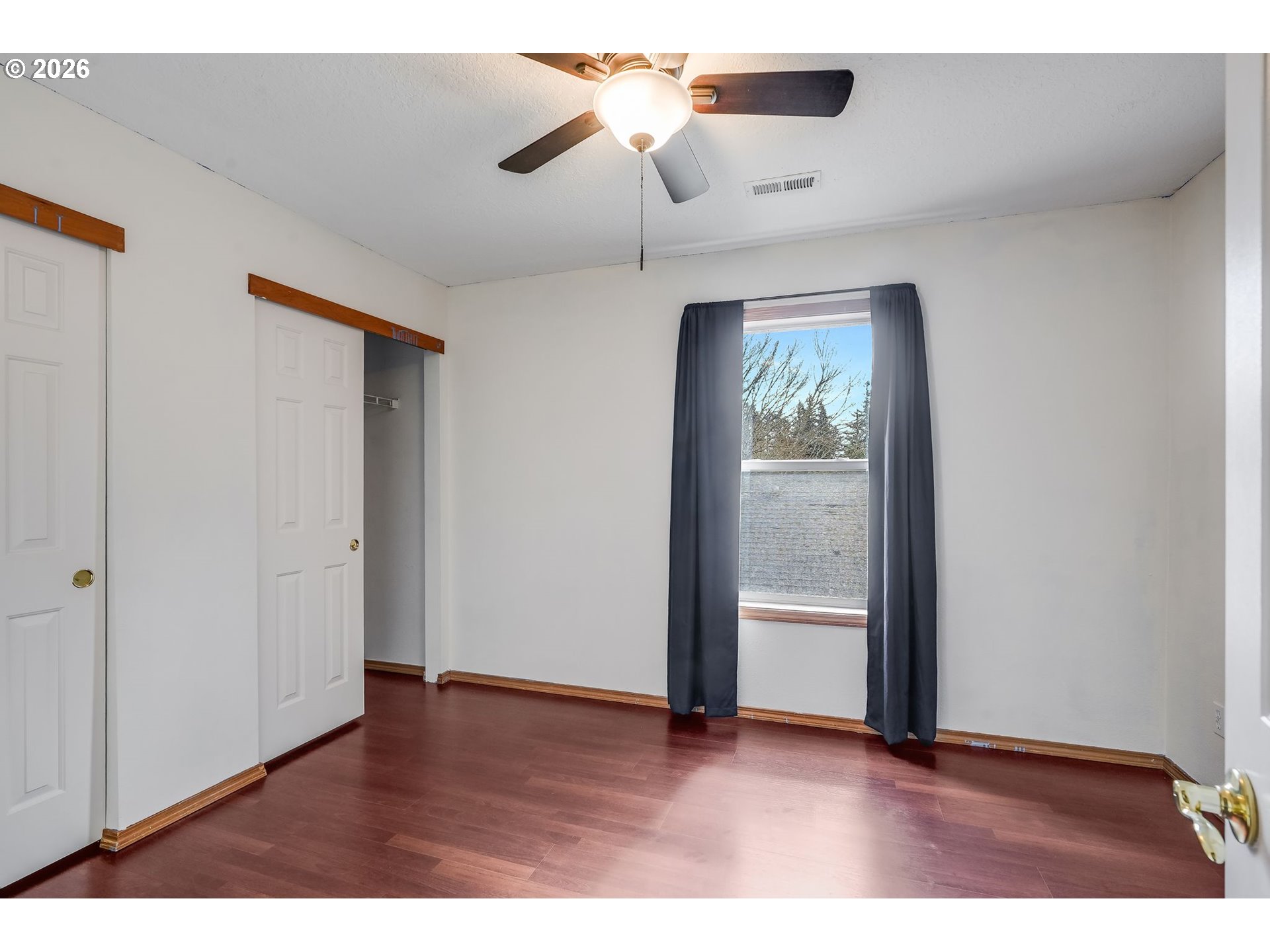 14134 E Burnside St 2 Property Photo 23