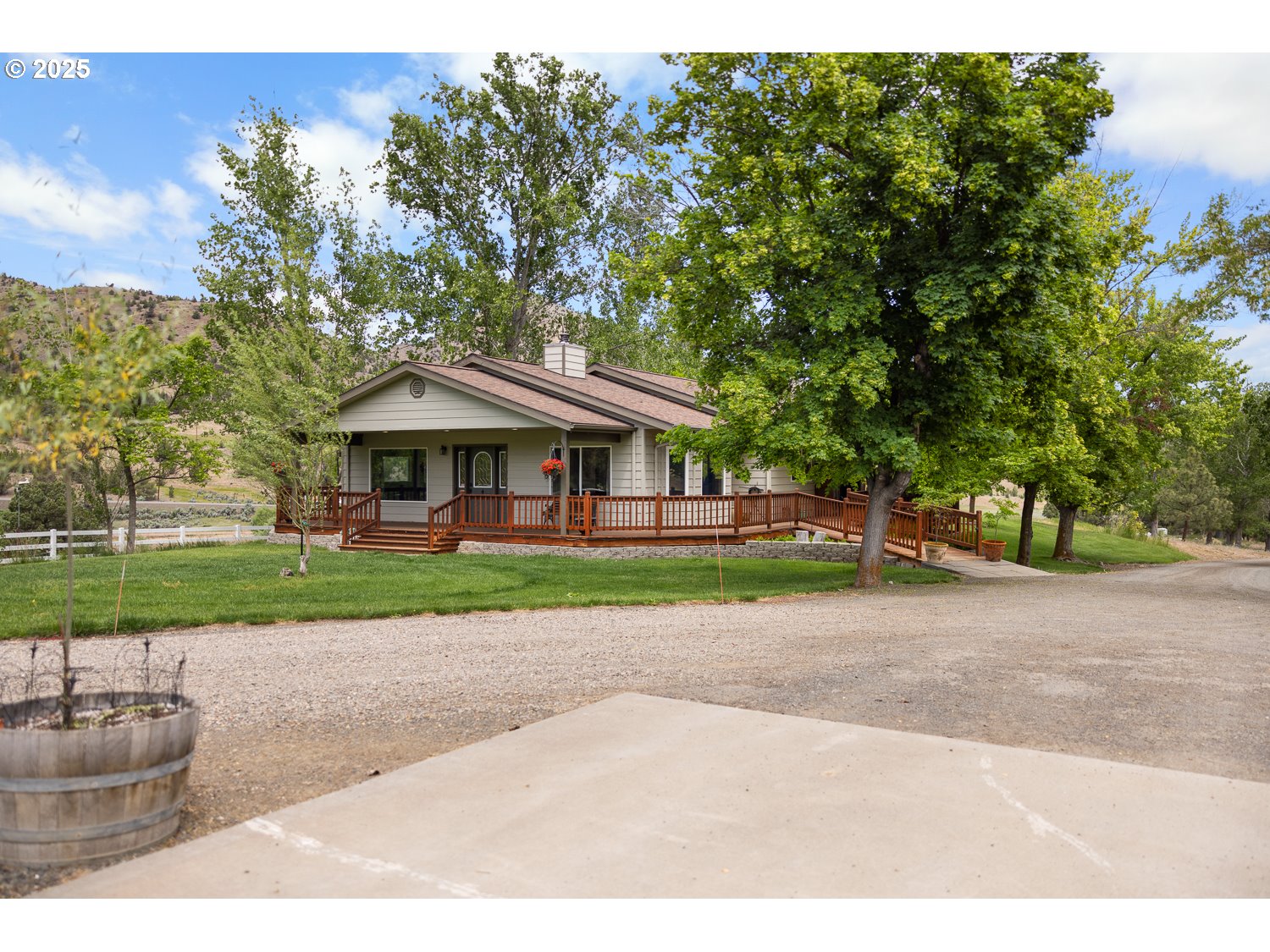 33817 Gage Rd Property Photo 1