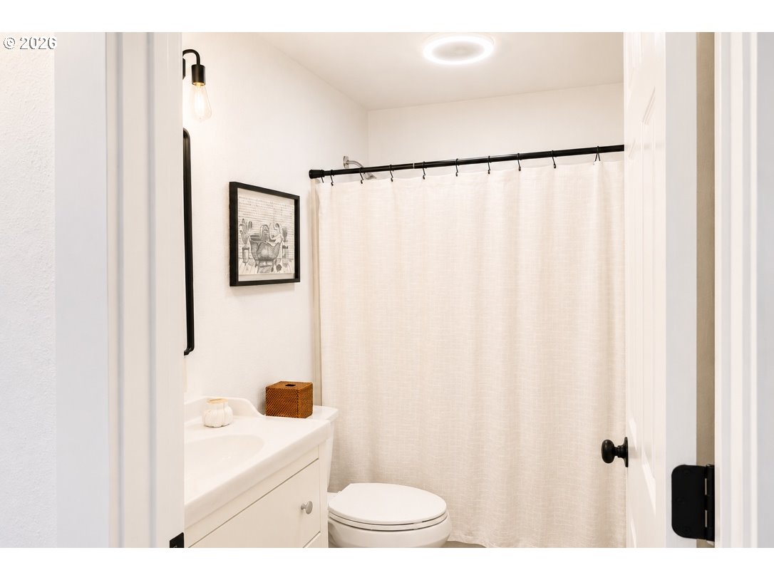 20471 Sw Roy Rogers Rd Property Photo 10