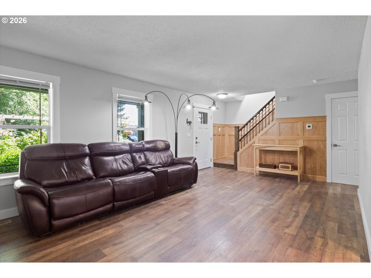2849 Rocky Ridge Ave Se Property Photo 7