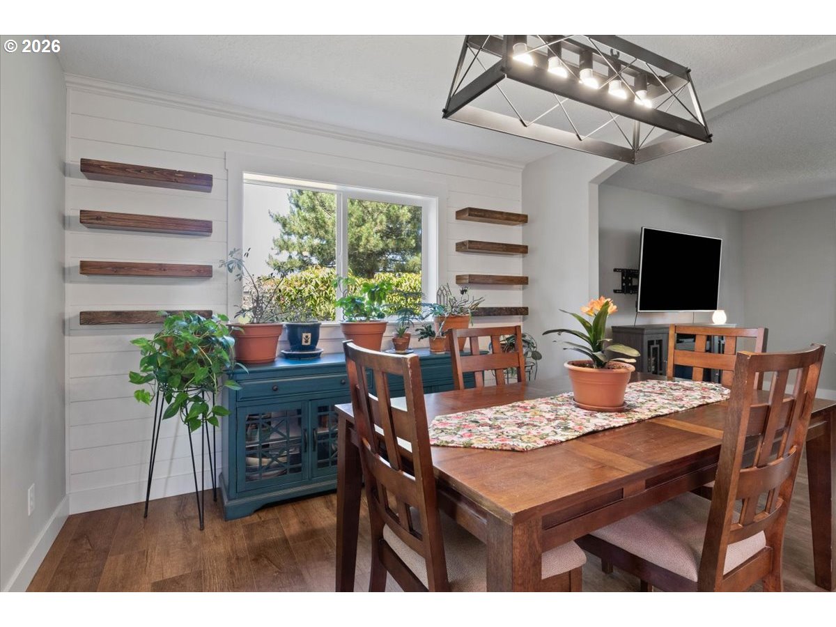 2849 Rocky Ridge Ave Se Property Photo 12