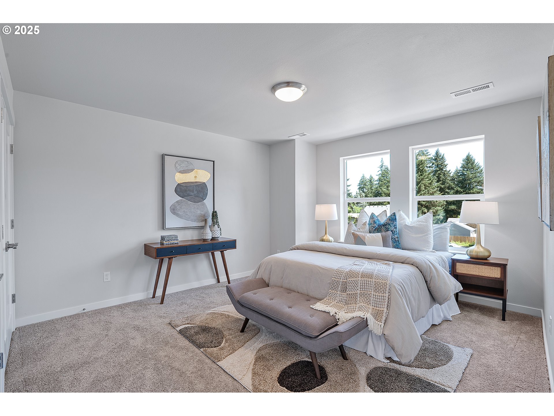 15139 E Burnside St Property Photo 15