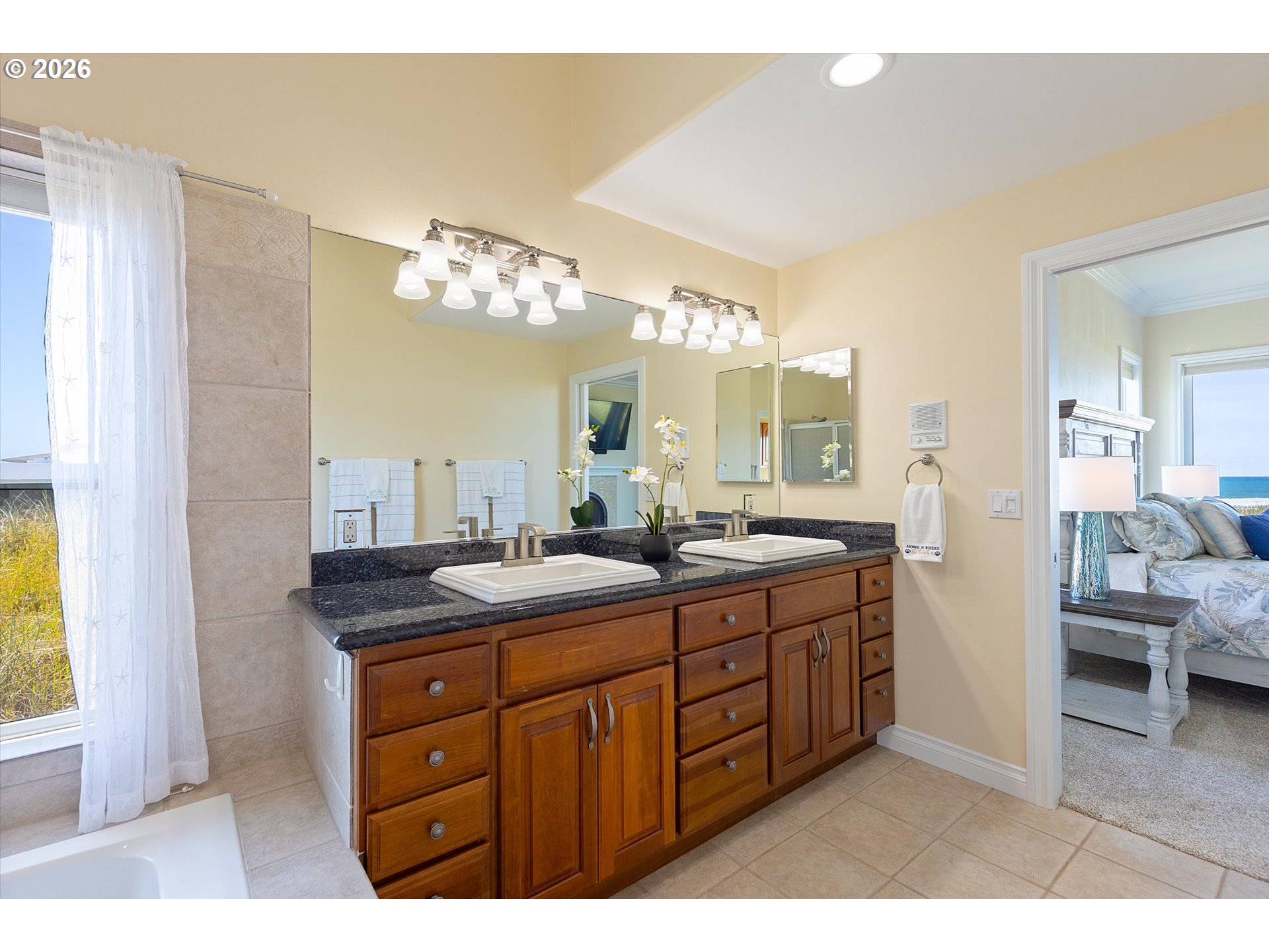 367 Salishan Dr Property Photo 17