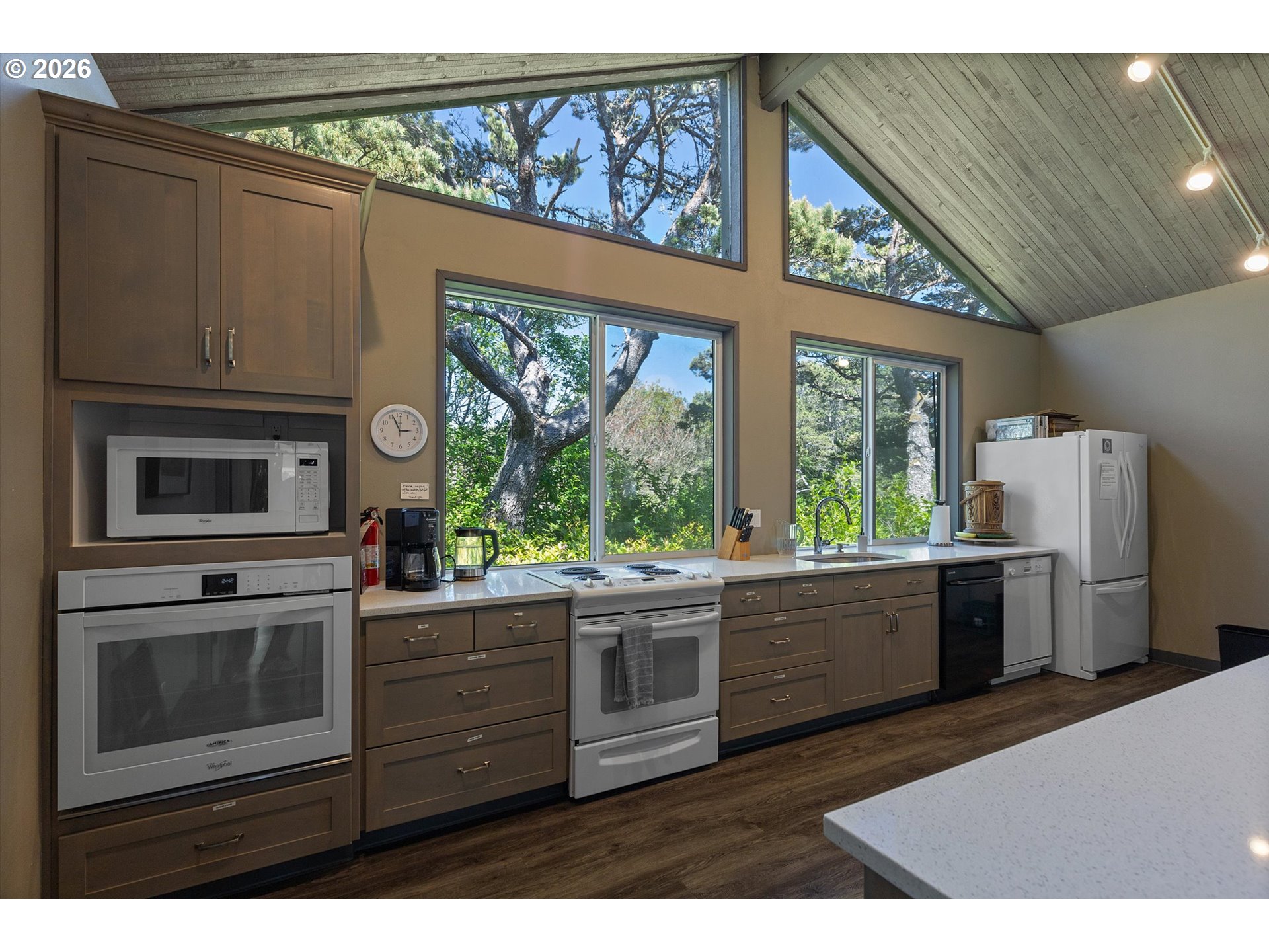 367 Salishan Dr Property Photo 45