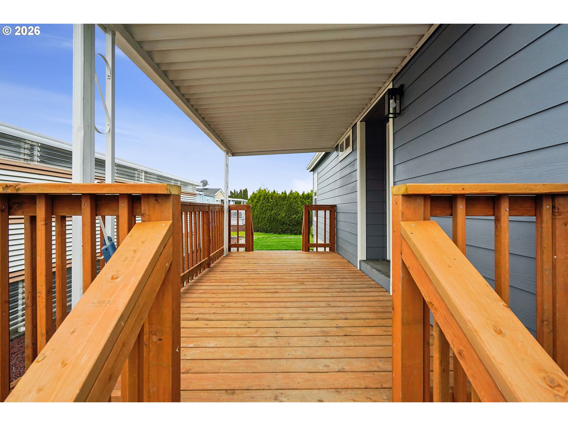 2768 Oakland Loop Se Property Photo 4