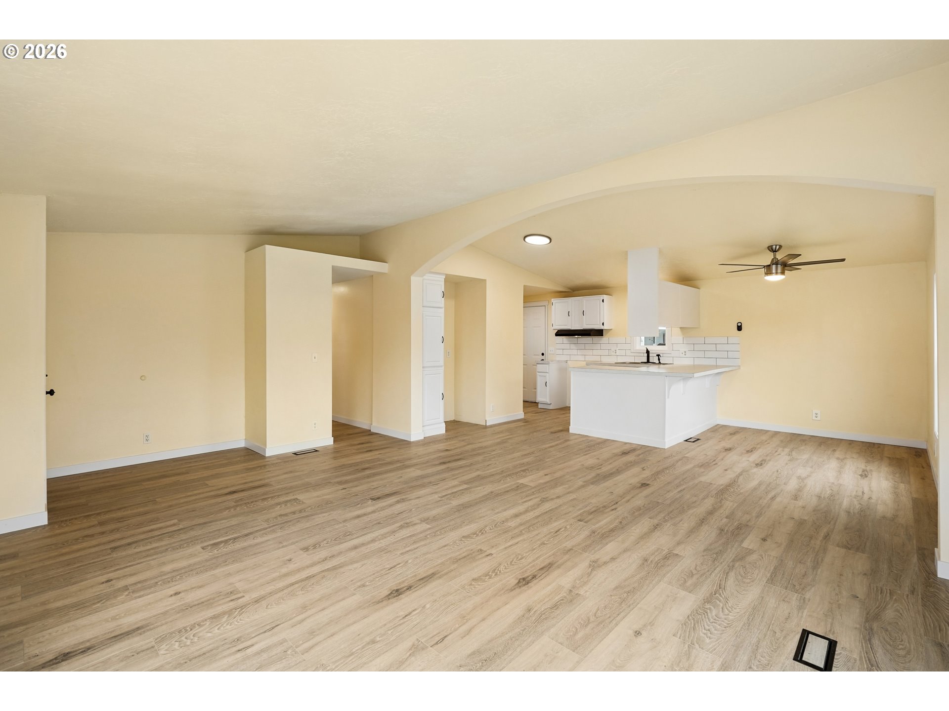 2768 Oakland Loop Se Property Photo 9