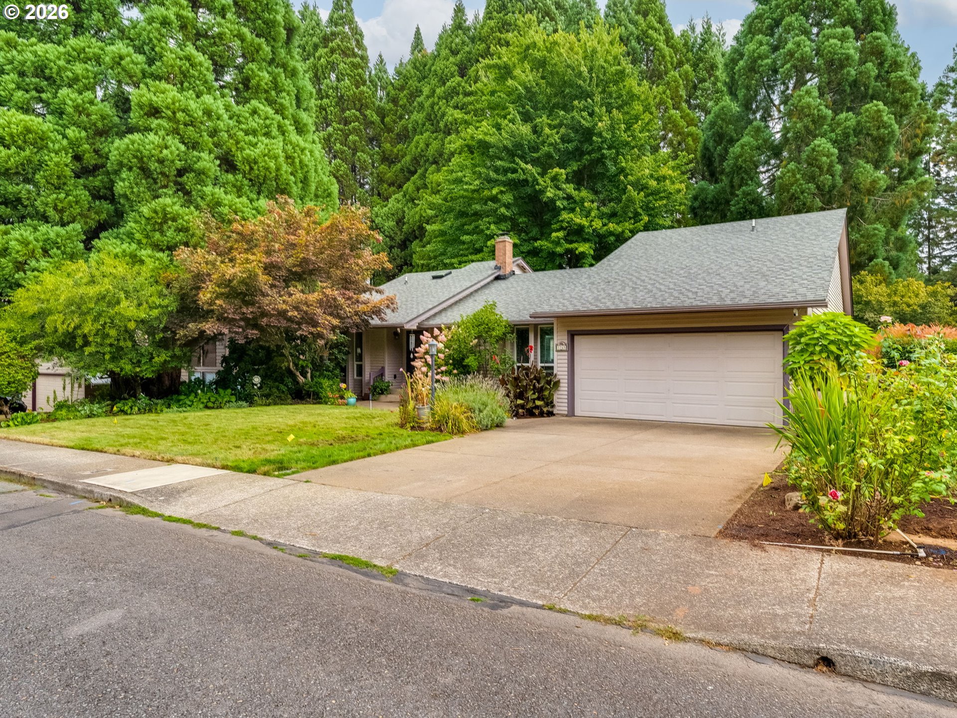 1765 Cinnamon Hill Dr Se Property Photo 3