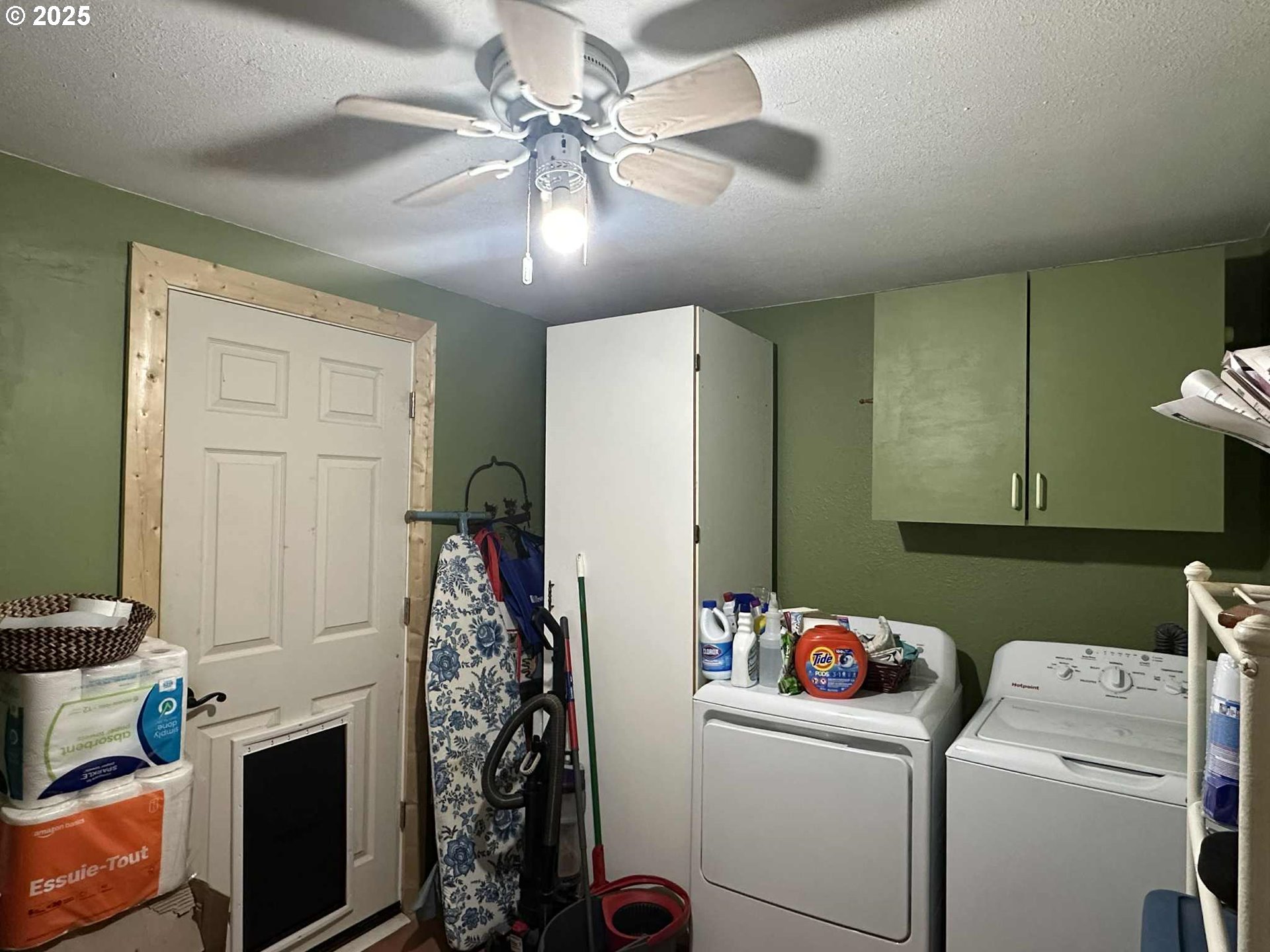 235 Rock St Property Photo 9