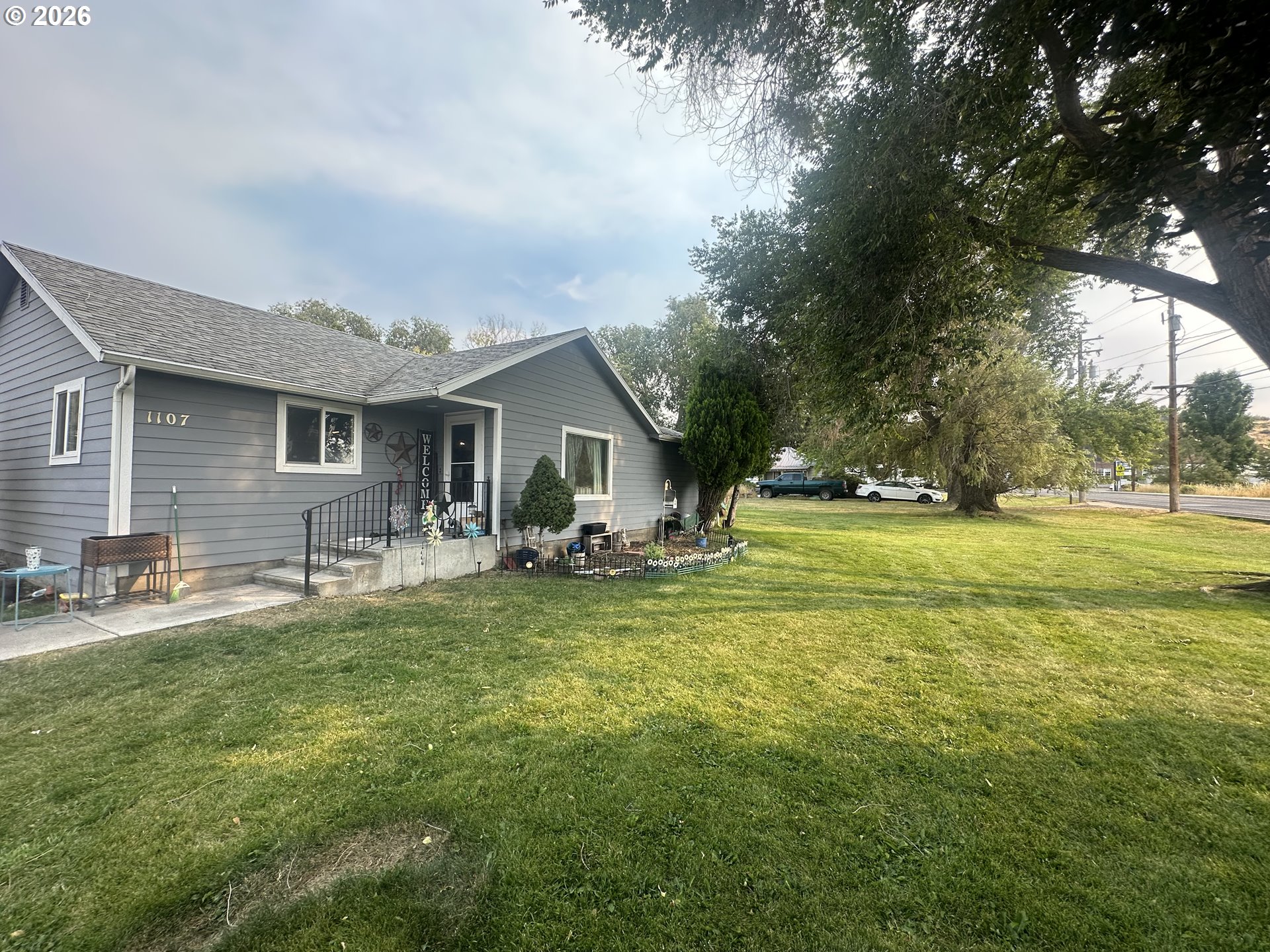 1107 Jasper St Property Photo 1