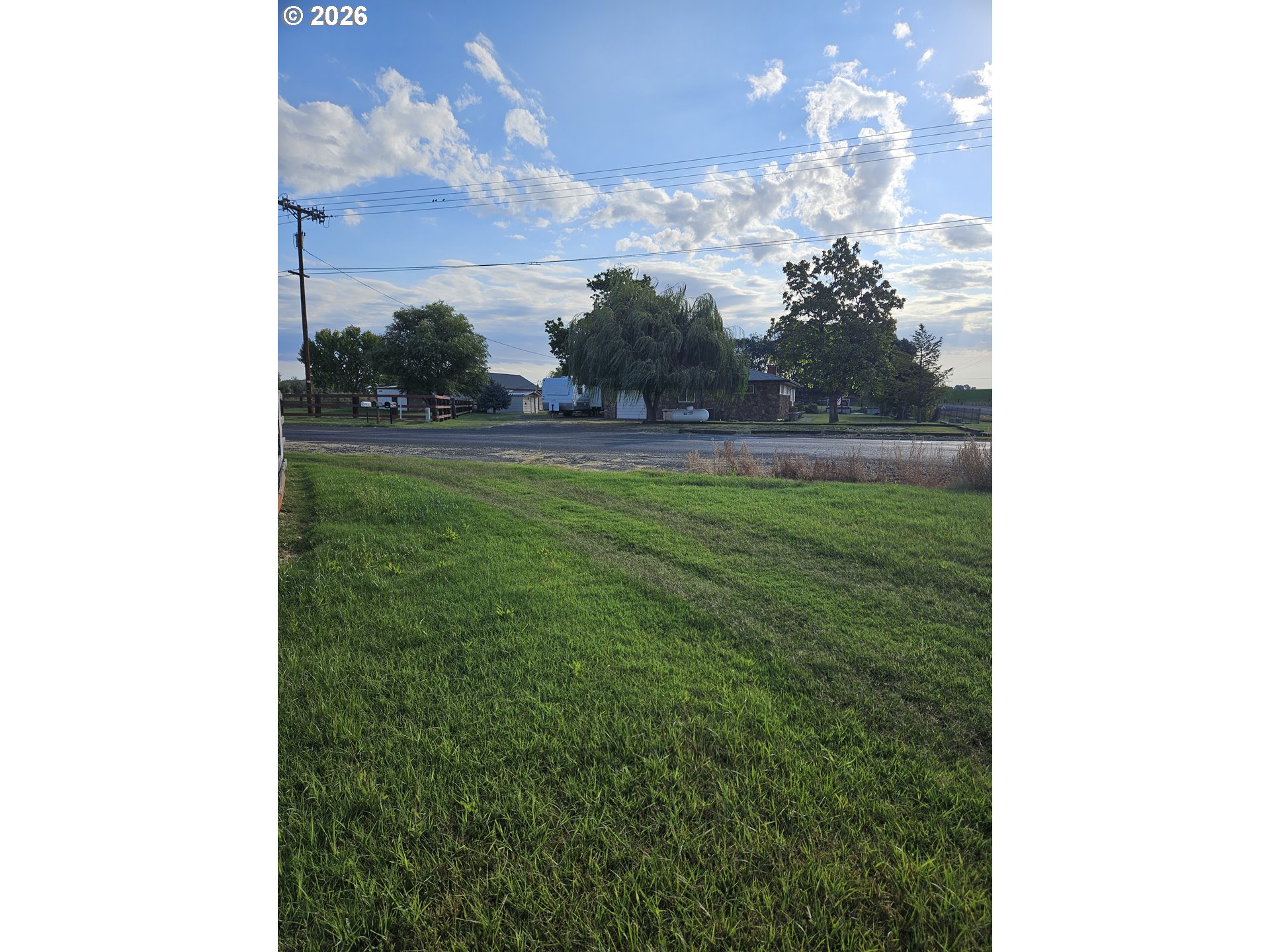 77325 S Edwards Rd Property Photo 2