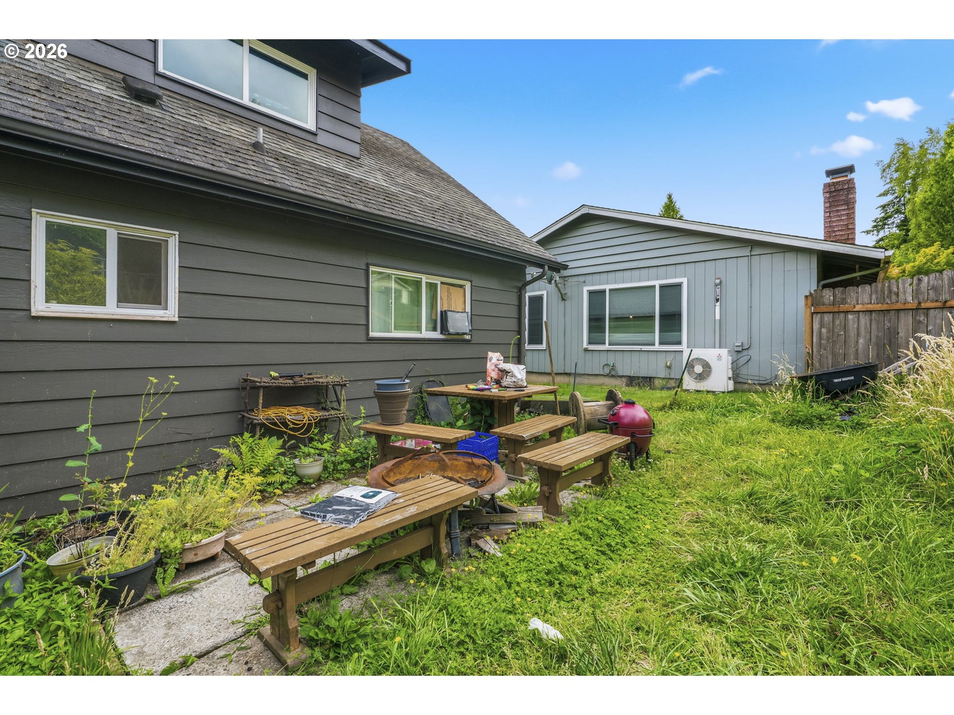 2411 Burcham St Property Photo 29