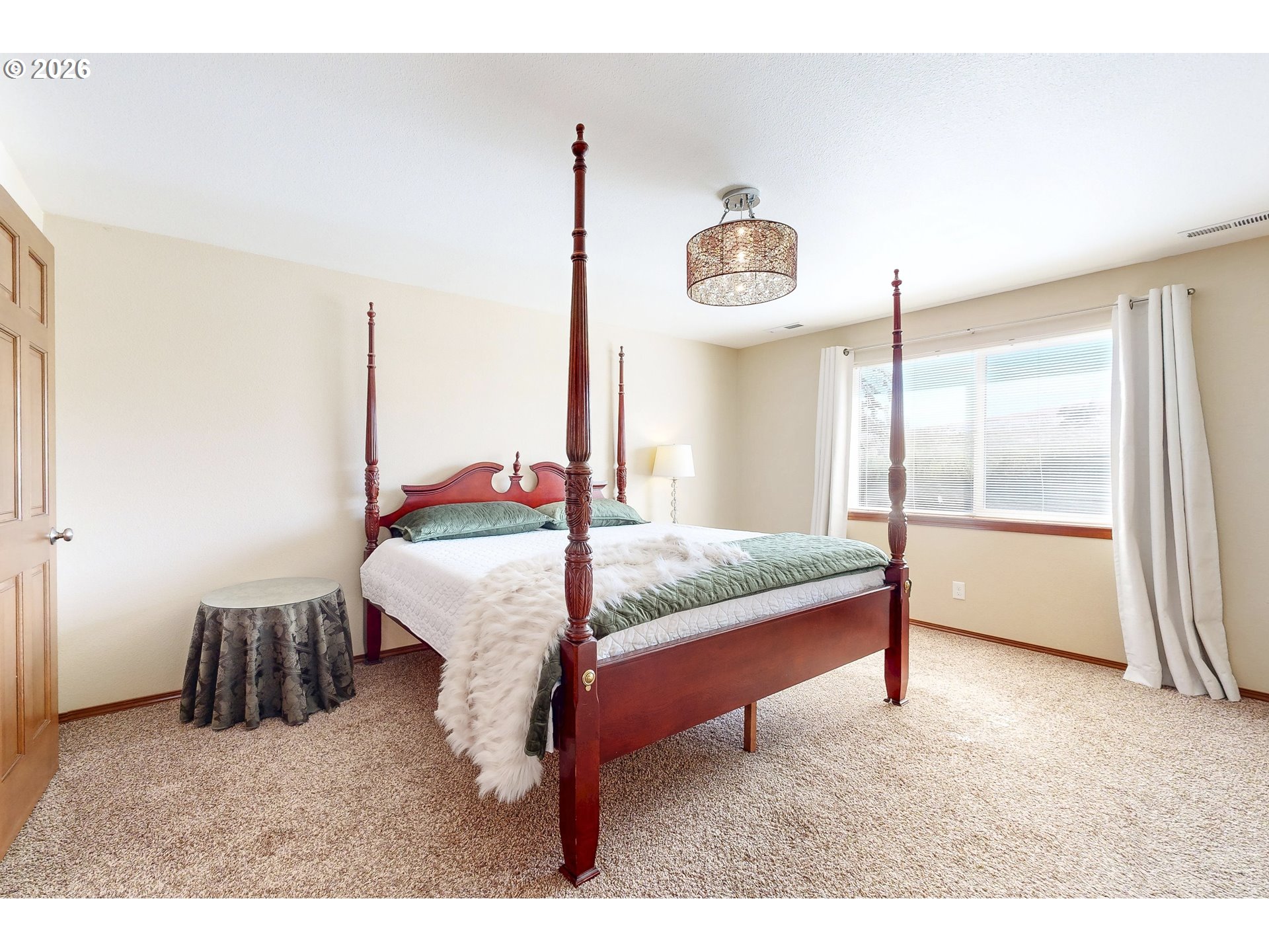 107 S Hill St Property Photo 19