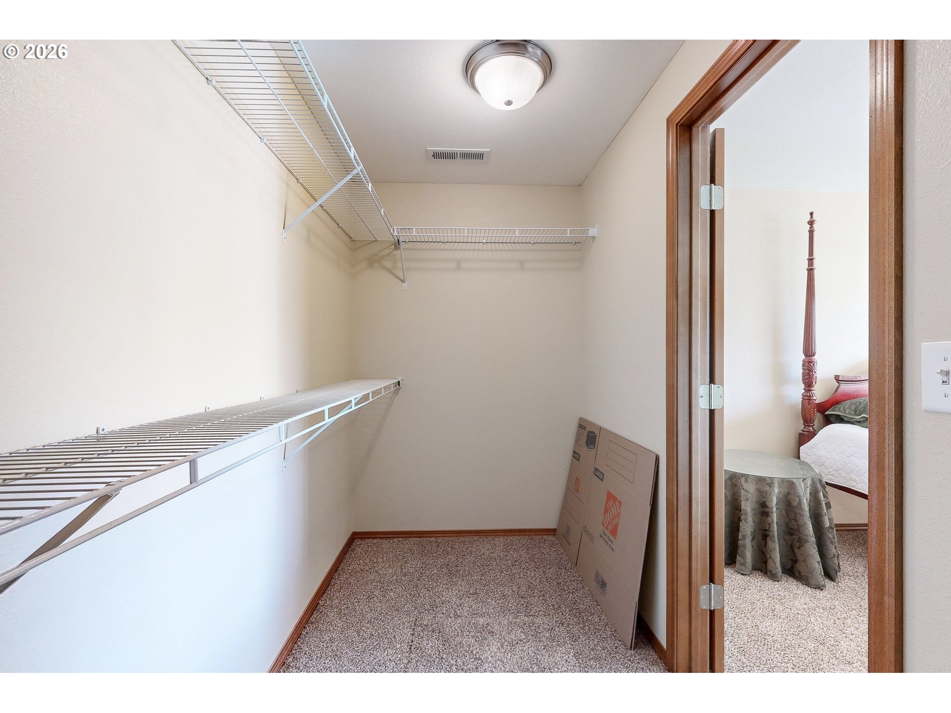 107 S Hill St Property Photo 24
