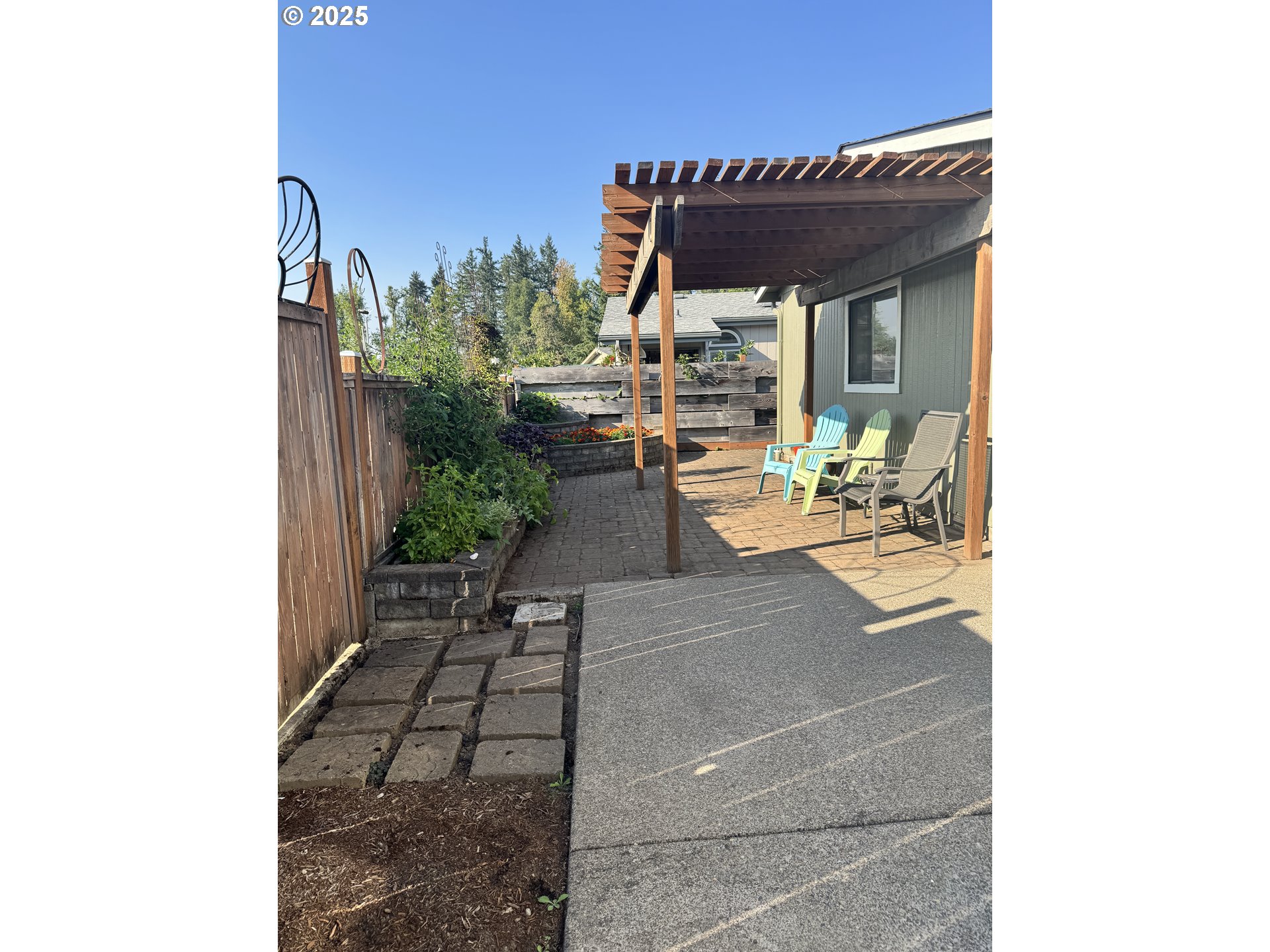 34749 Devonshire Dr Property Photo 25
