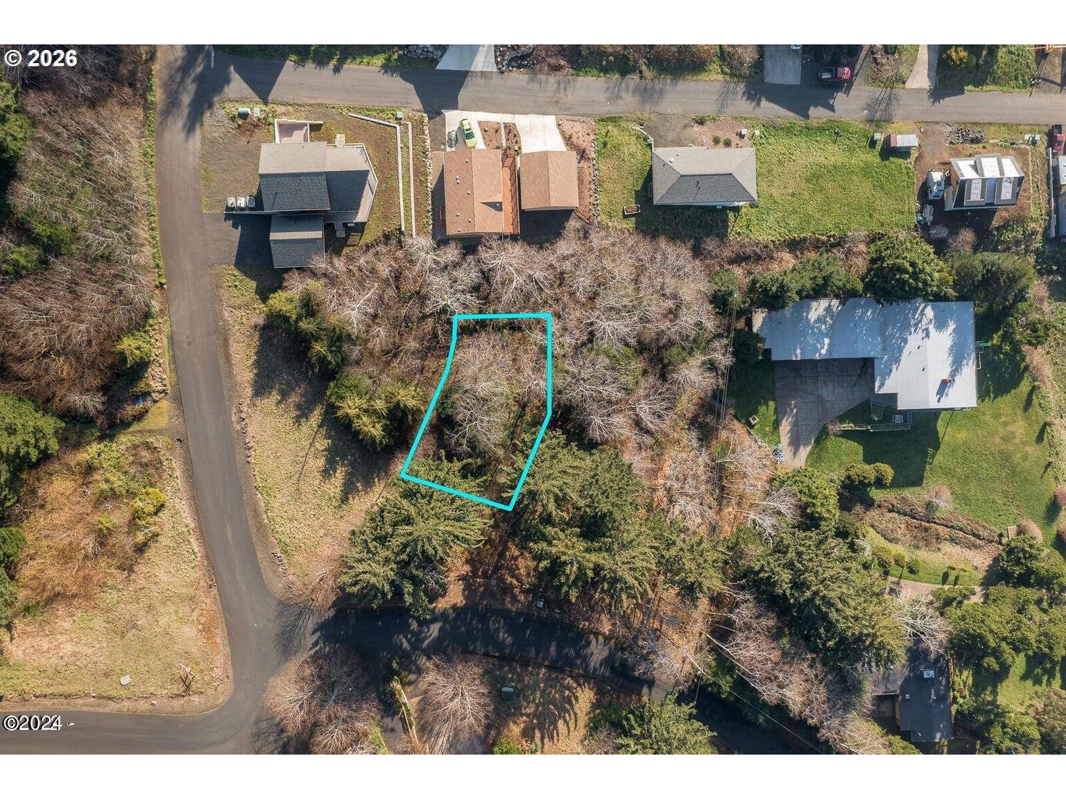 210 Chief Albert Dr Property Photo 4